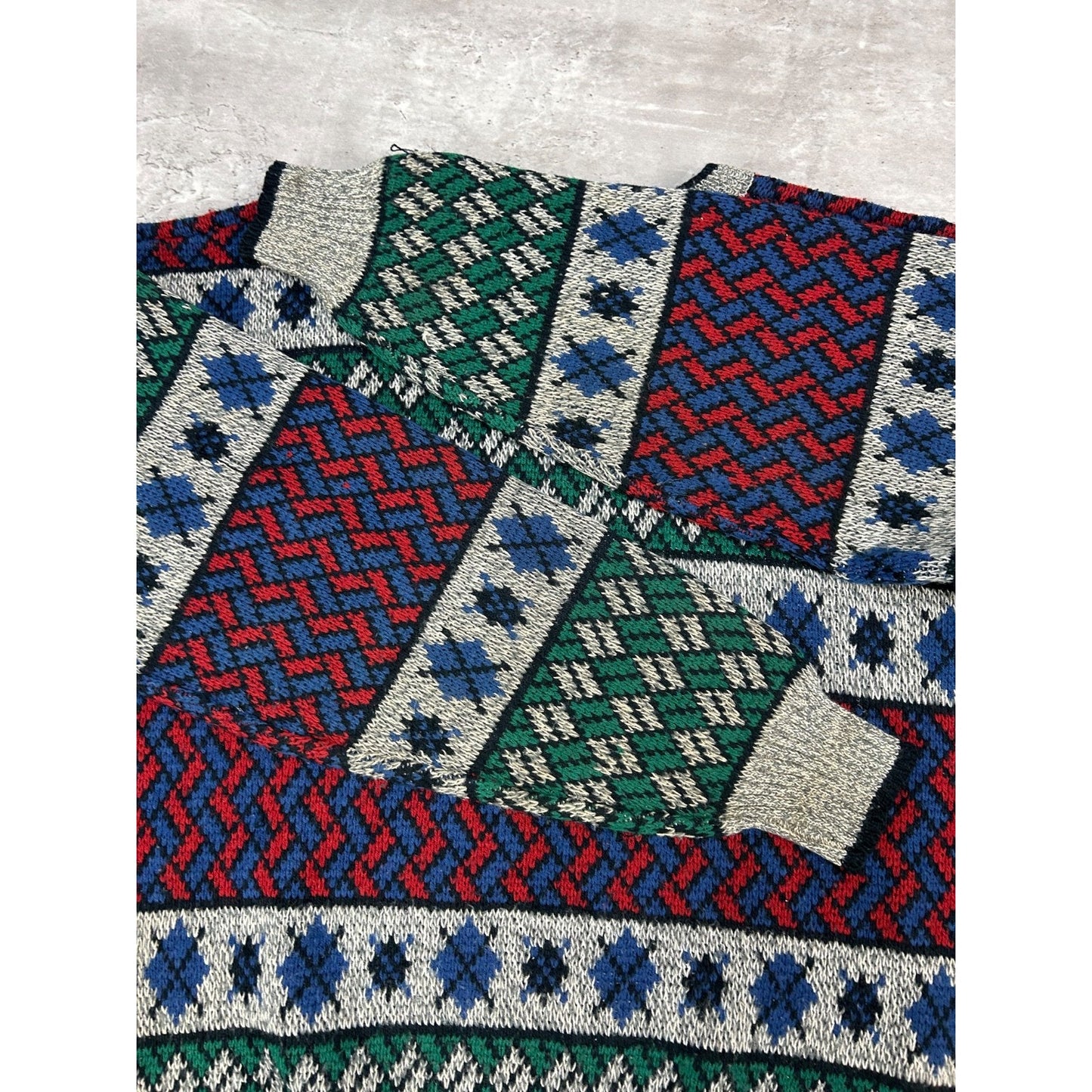 Vintage 90s Van Heusen Hennessy Abstract Patter Knit Sweater Size LT