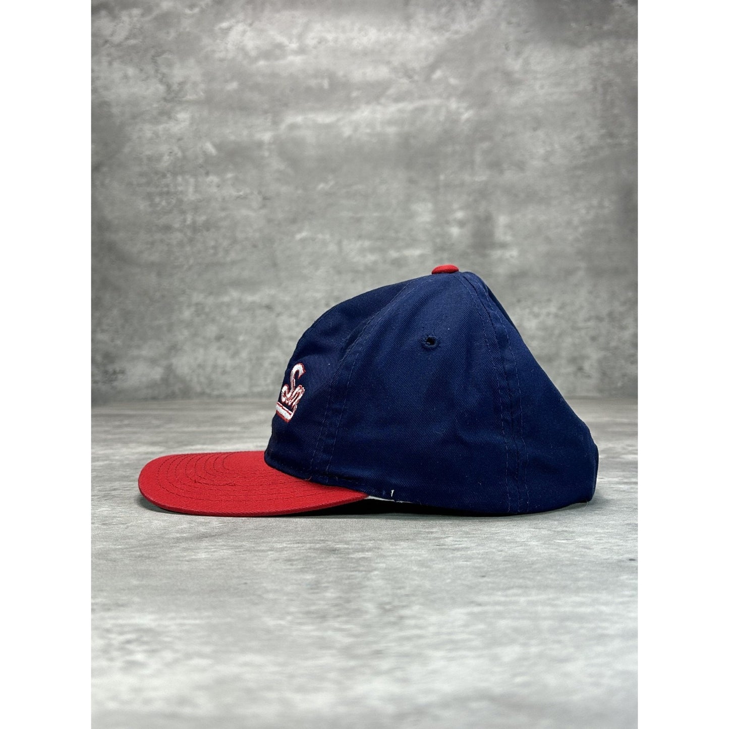 Vintage 90s Chicago White Sox MLB Embroidered Spellout Snapback Hat OSFA