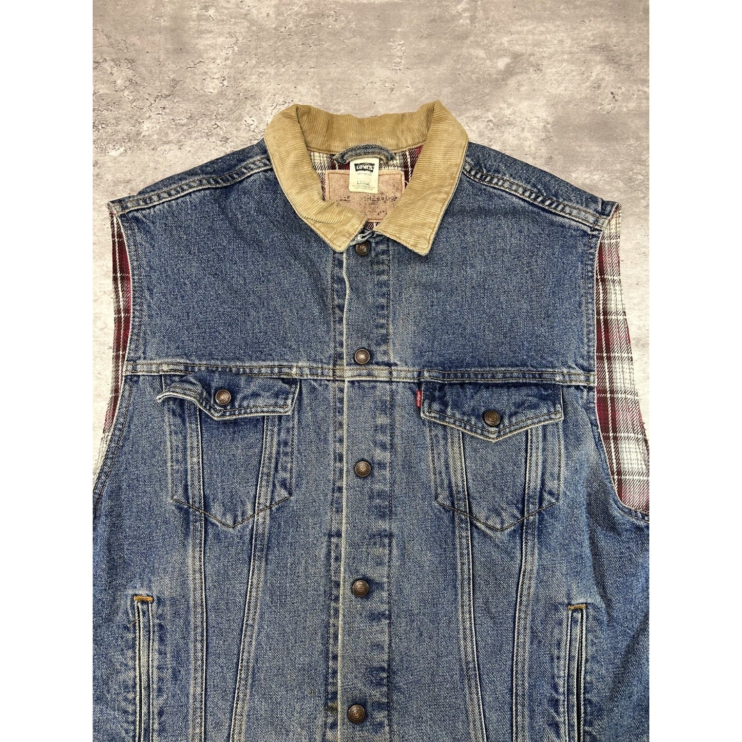 Vintage Levis Red Tab Plaid Lined Medium Wash Denim Vest Size Large