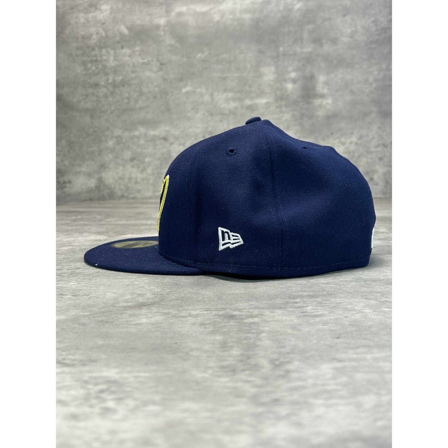 Tampa Bay Rays MLB Embroidered Retro Logo Baseball Fitted Size 7 1/2