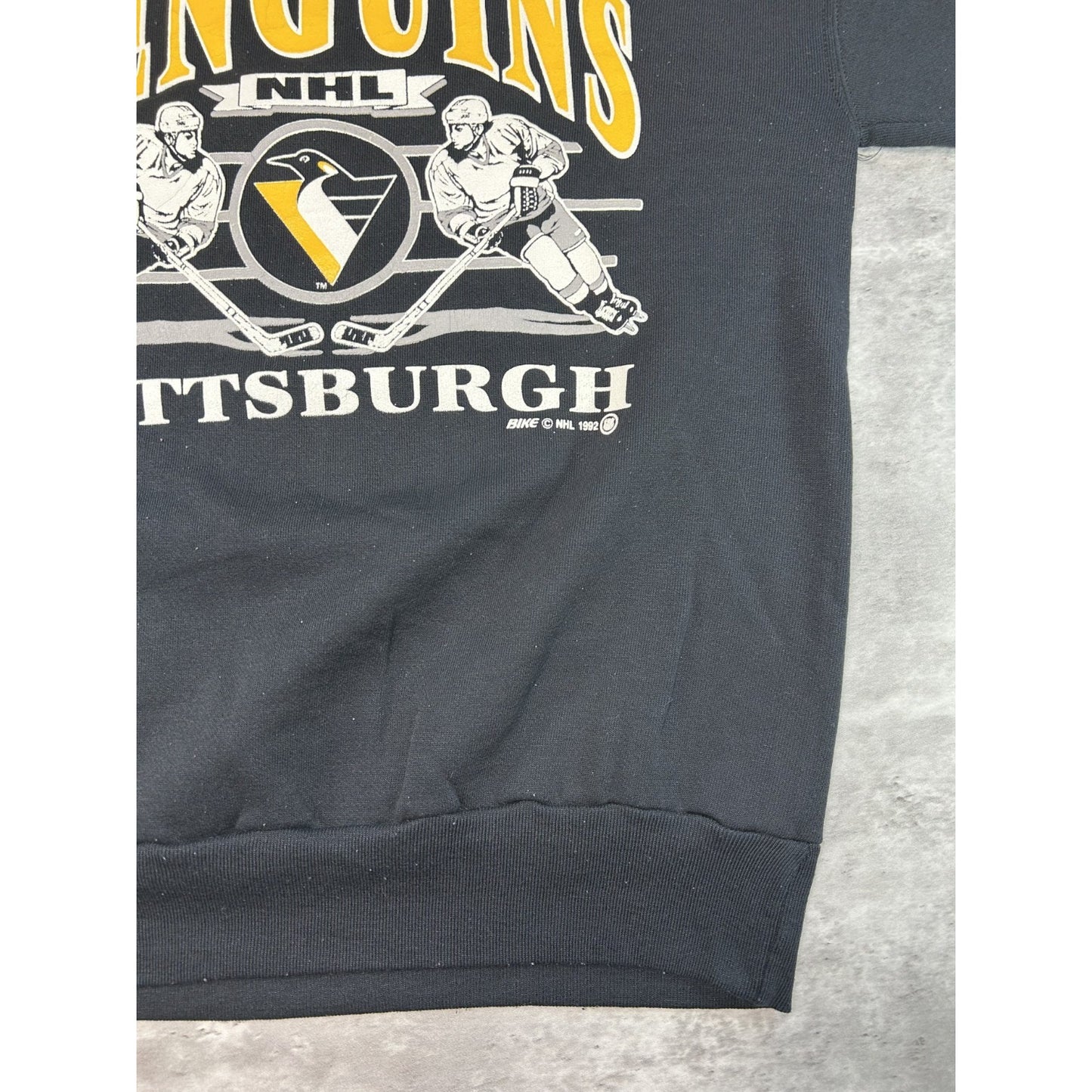 Vintage 1992 Pittsburgh Penguins NHL Embroidered Logo Hockey Sweatshirt Sz Large