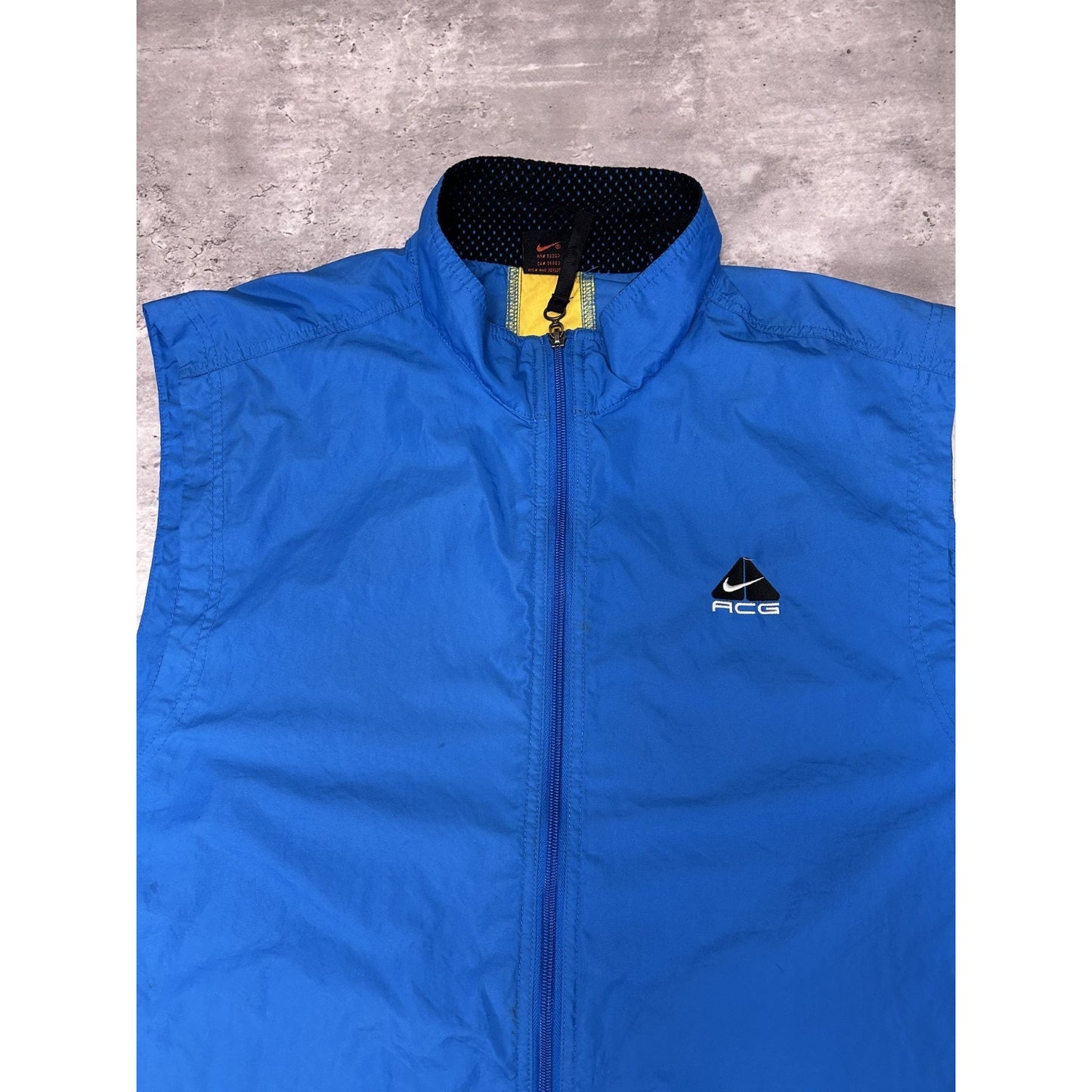 Vintage 90s Nike ACG Embroidered Logo Full Zip Running Vest Size XL Blue