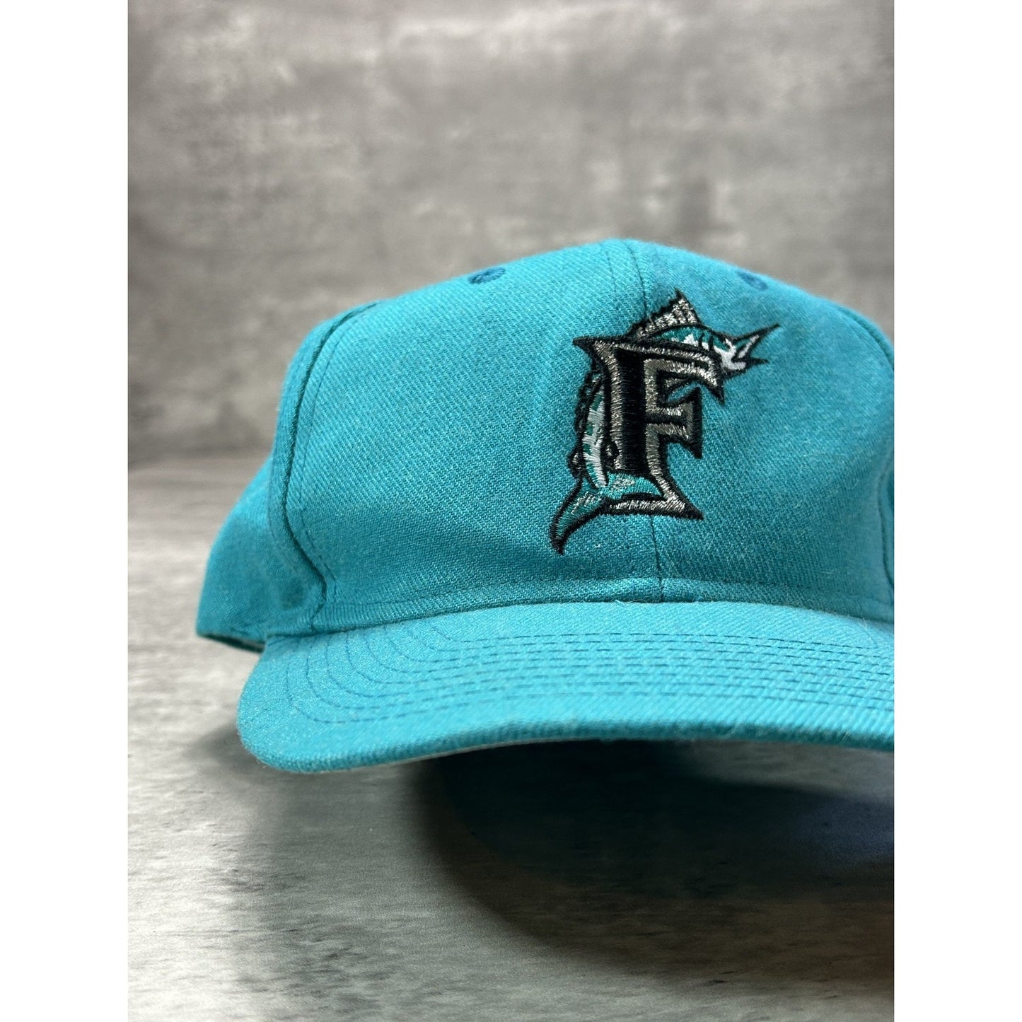 Vintage 90s Florida Marlins MLB Embroidered Logo Baseball Snapback Hat OSFA