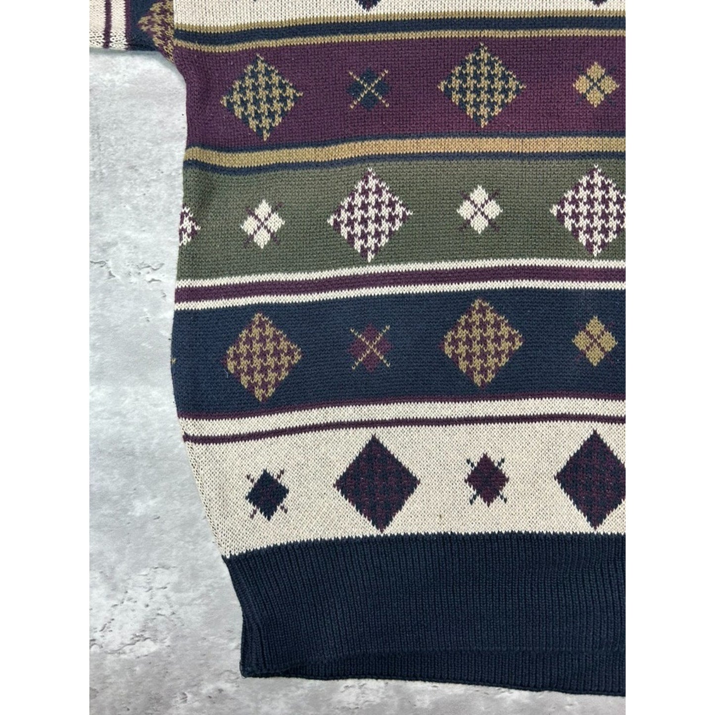 Vintage 90s Woods & Gray Diamond Striped Print Pullover Knit Sweater Size Large