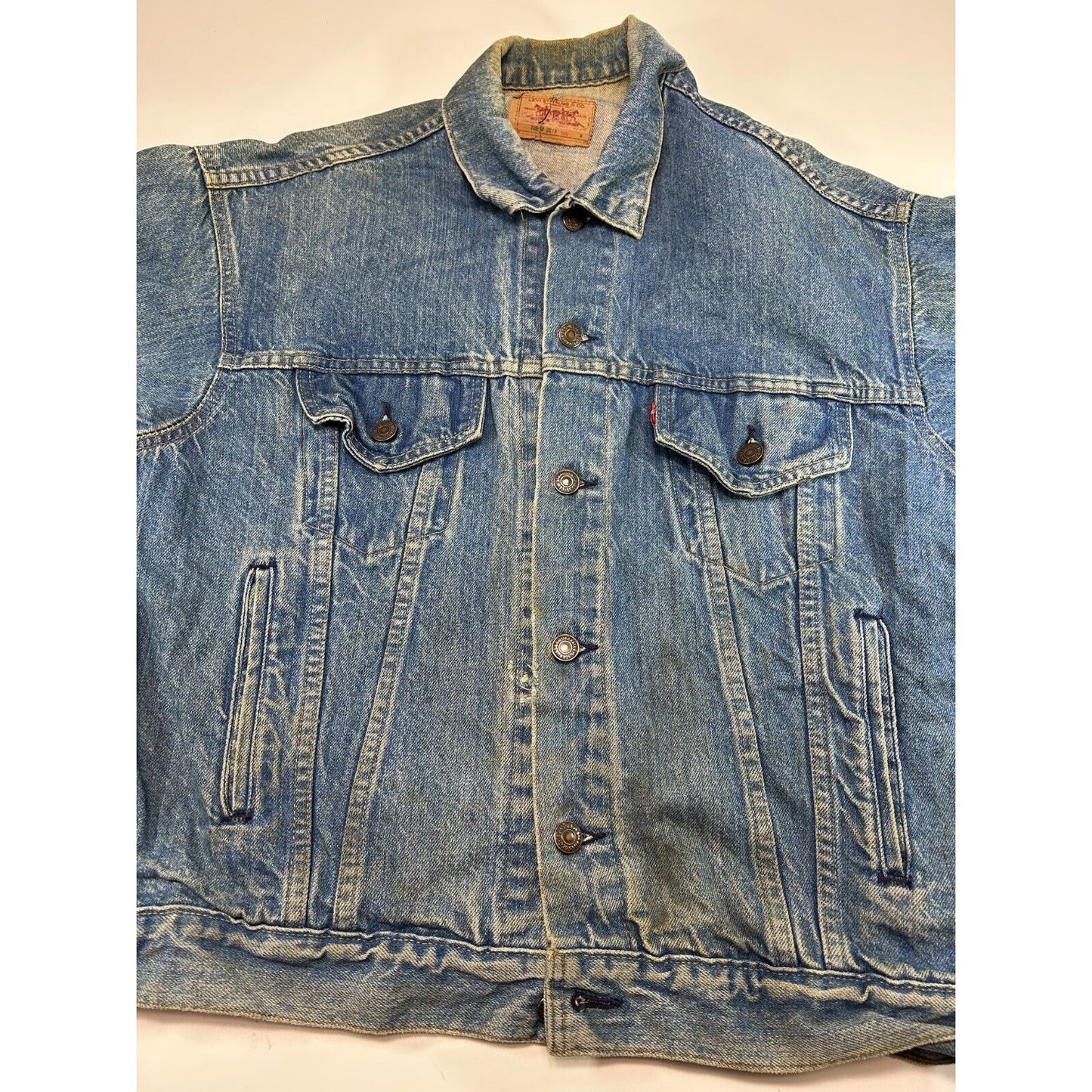 Vintage 90s Levis Red Tab Medium Wash Denim Type 3 Jacket Size Medium