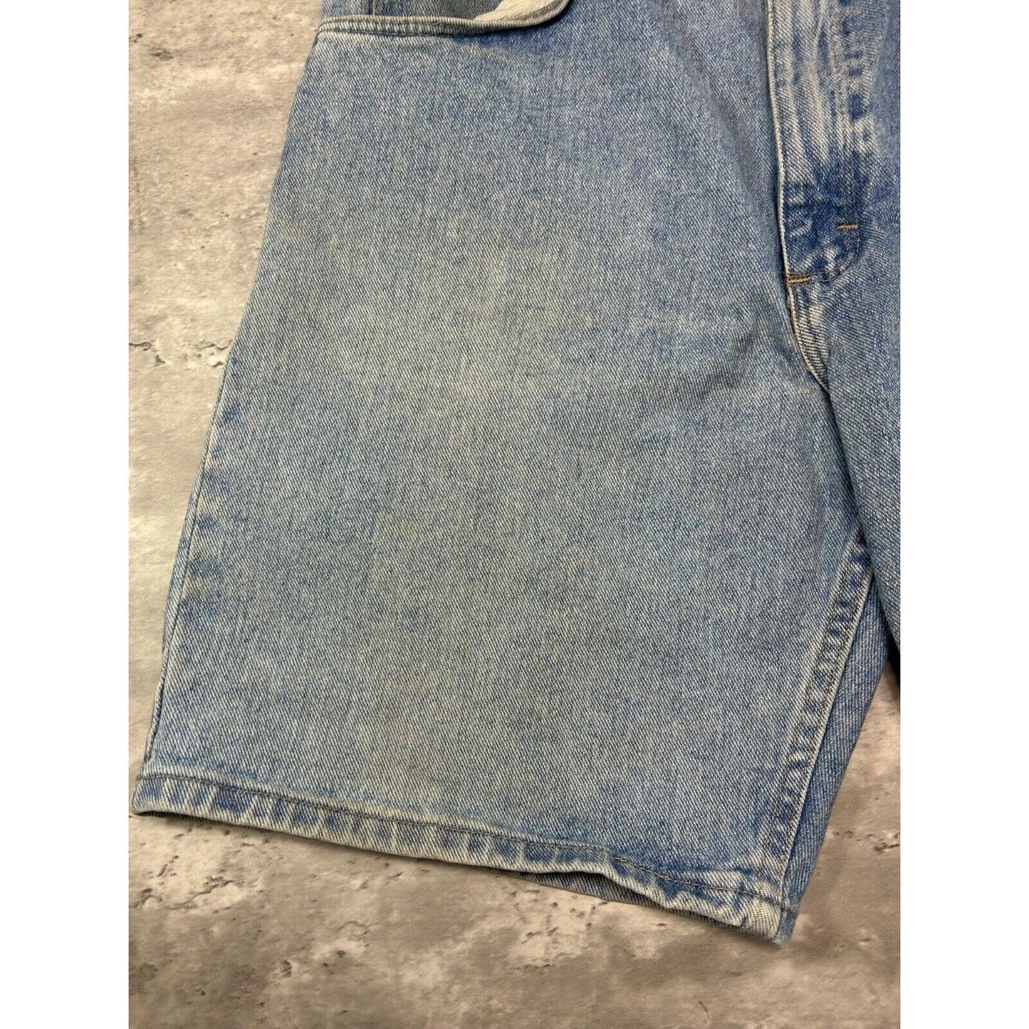 Vintage Wrangler Premium Quality Light Wash Denim Shorts Size 34 Blue