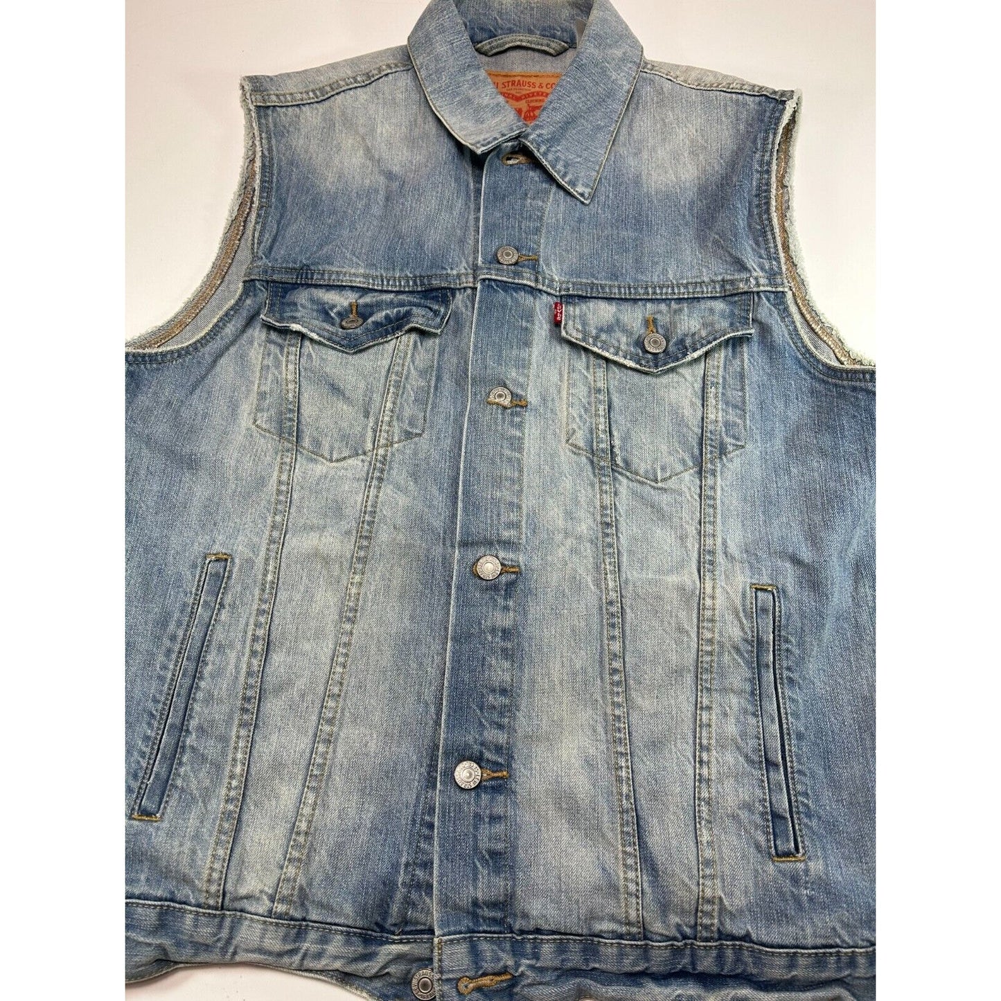 Levis Red Tab Light Wash Denim Vest Jacket Size XL BLue