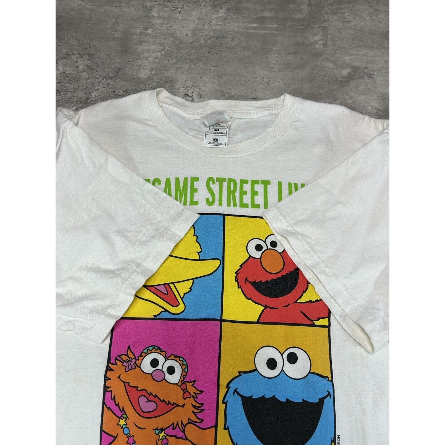 Vintage 90s Sesame Street Live Elmo Character Graphic T-Shirt Size XL White