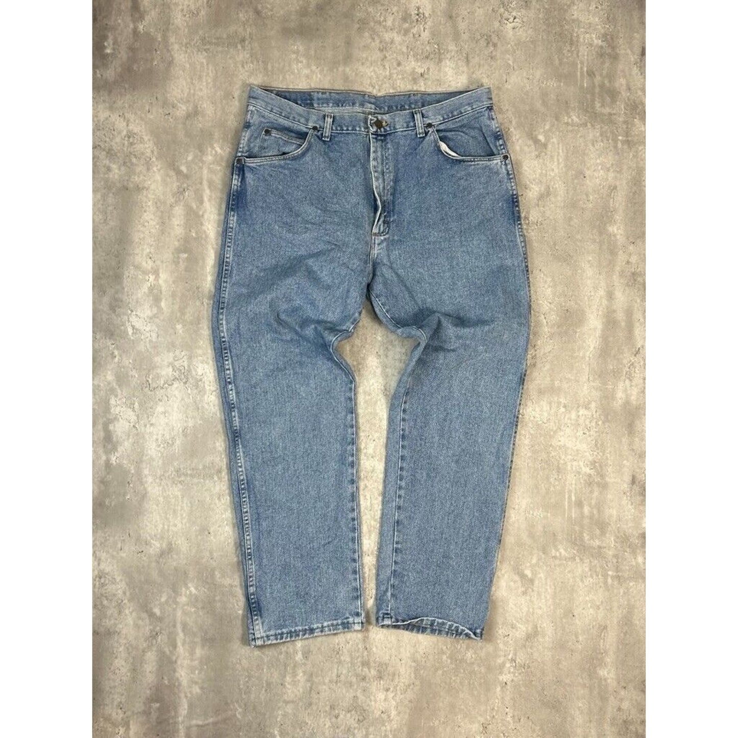 Vintage Wrangler Authentic Jeans Light Wash Denim Pants Size 37W Blue