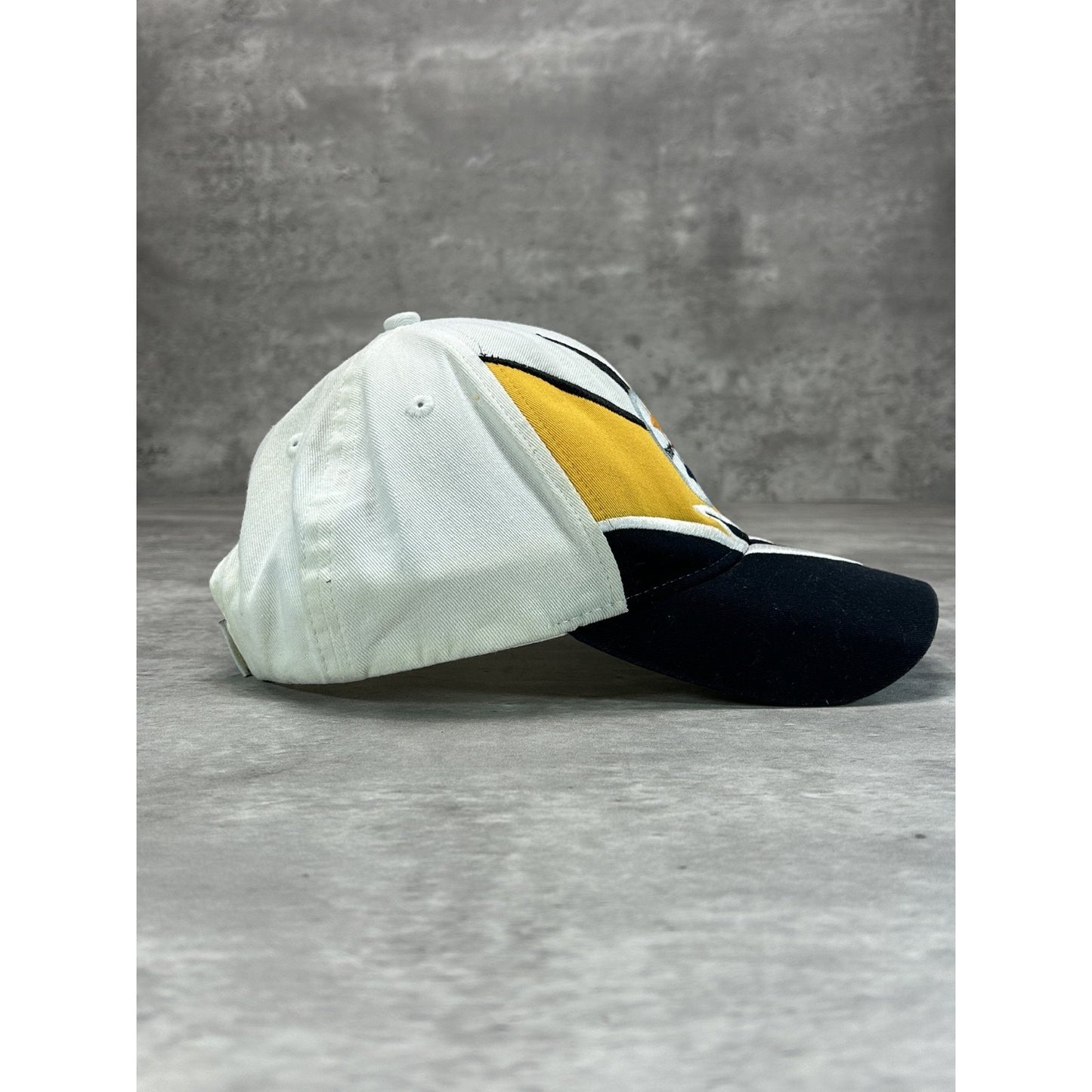 Vintage Pittsburgh Steelers NFL Embroidered Logo Football Snapback Hat OSFA