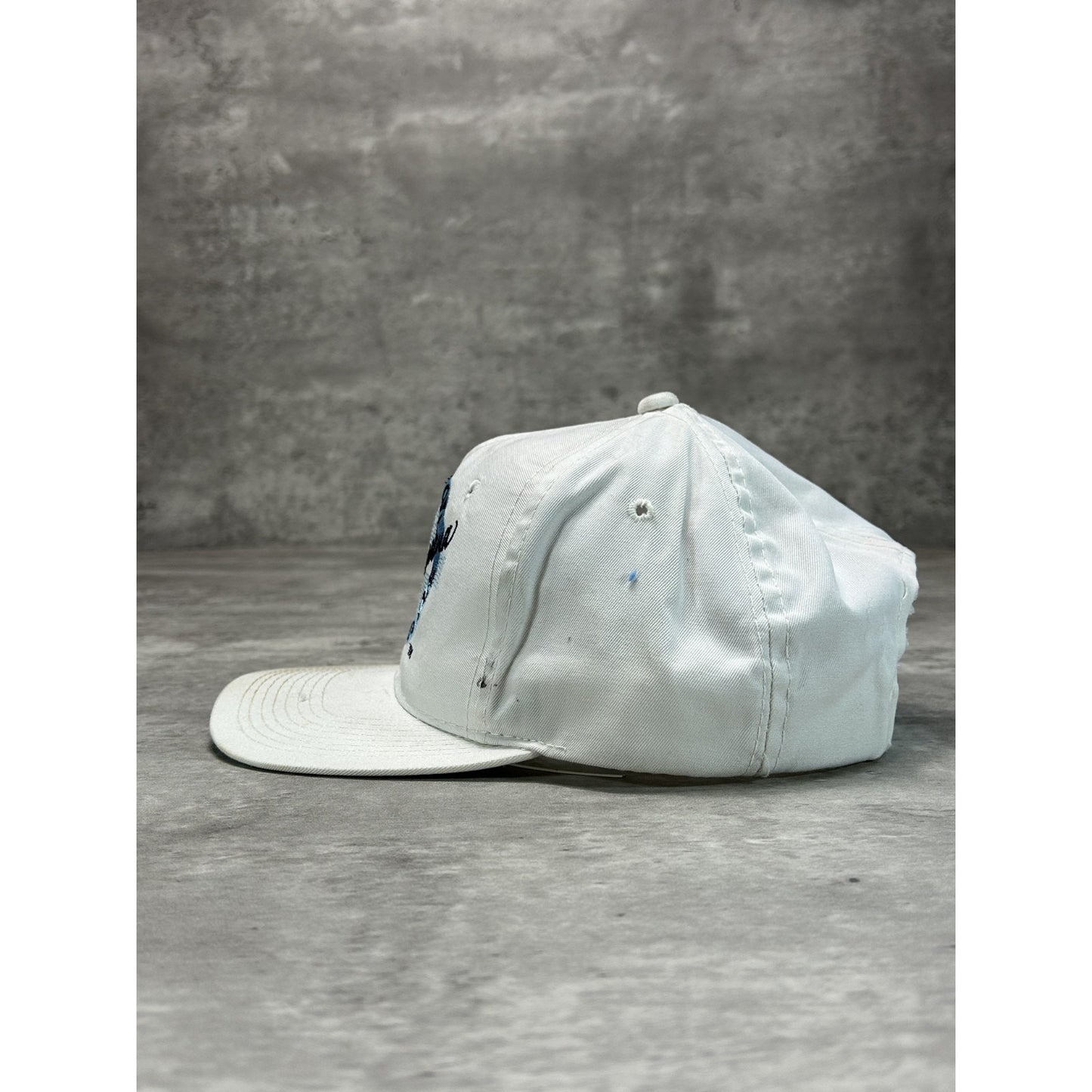 Vintage 90s UNC Tarheels NCAA Collegiate Embroidered Spellout Snapback Hat OSFA