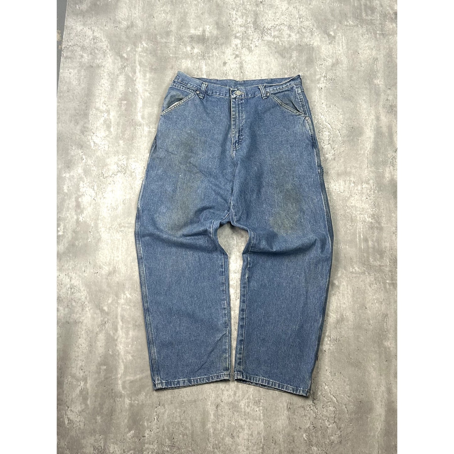 Vintage Wrangler Hero Medium Wash Denim Workwear Carpenter Pants Size 33
