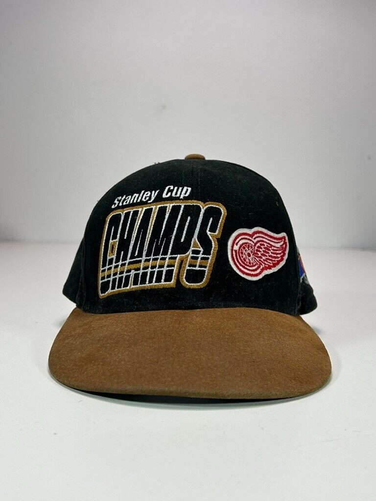 Vintage 1997 Detroit Red Wings NHL Stanley Cup Champs Starter Snapback Hat OSFA