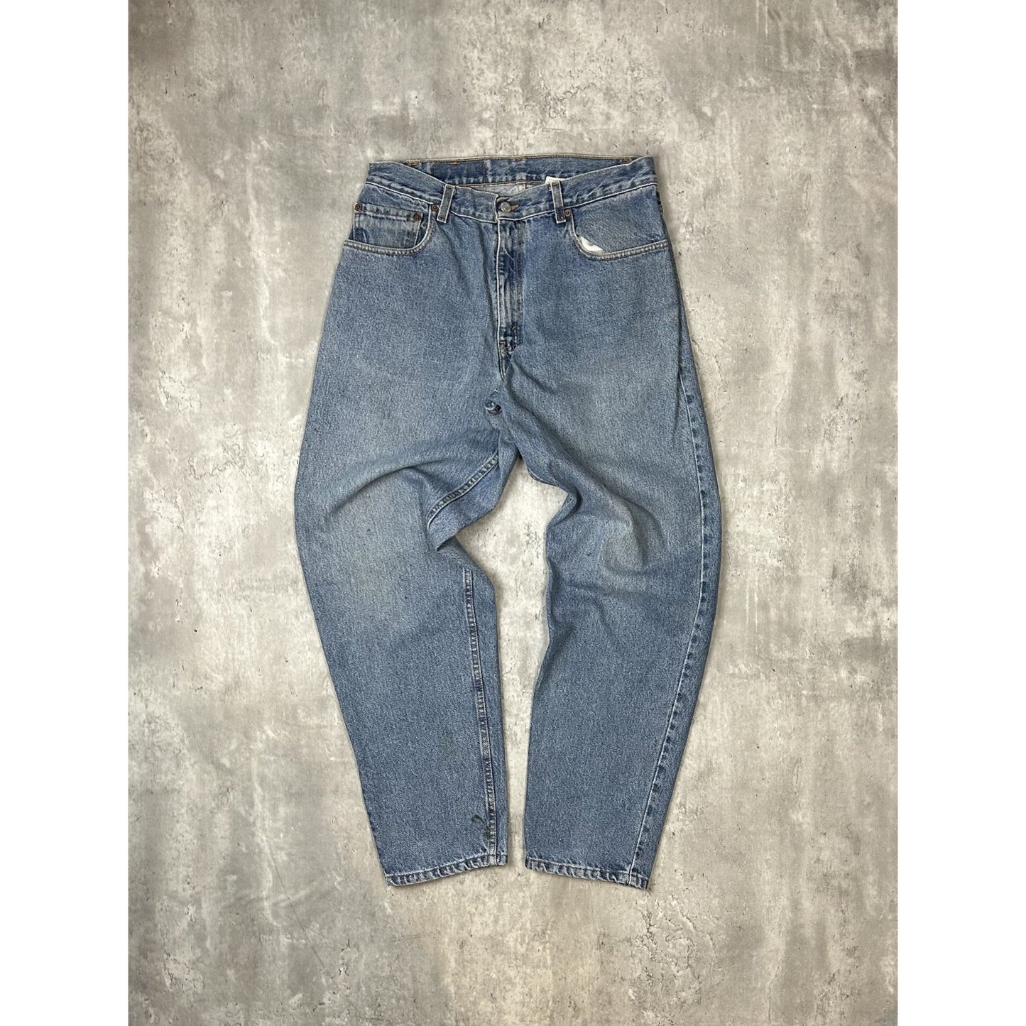 Vintage 90s Levis Red Tab 560 Light Wash Baggy Fit Denim Pants Size 32 Blue