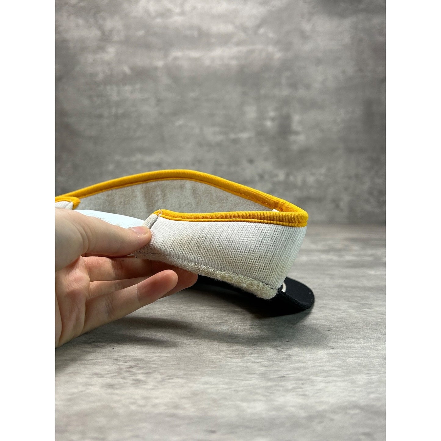 Vintage 80s/90s Pittsburgh Pirates MLB Graphic Spellout Snapback Visor OSFA