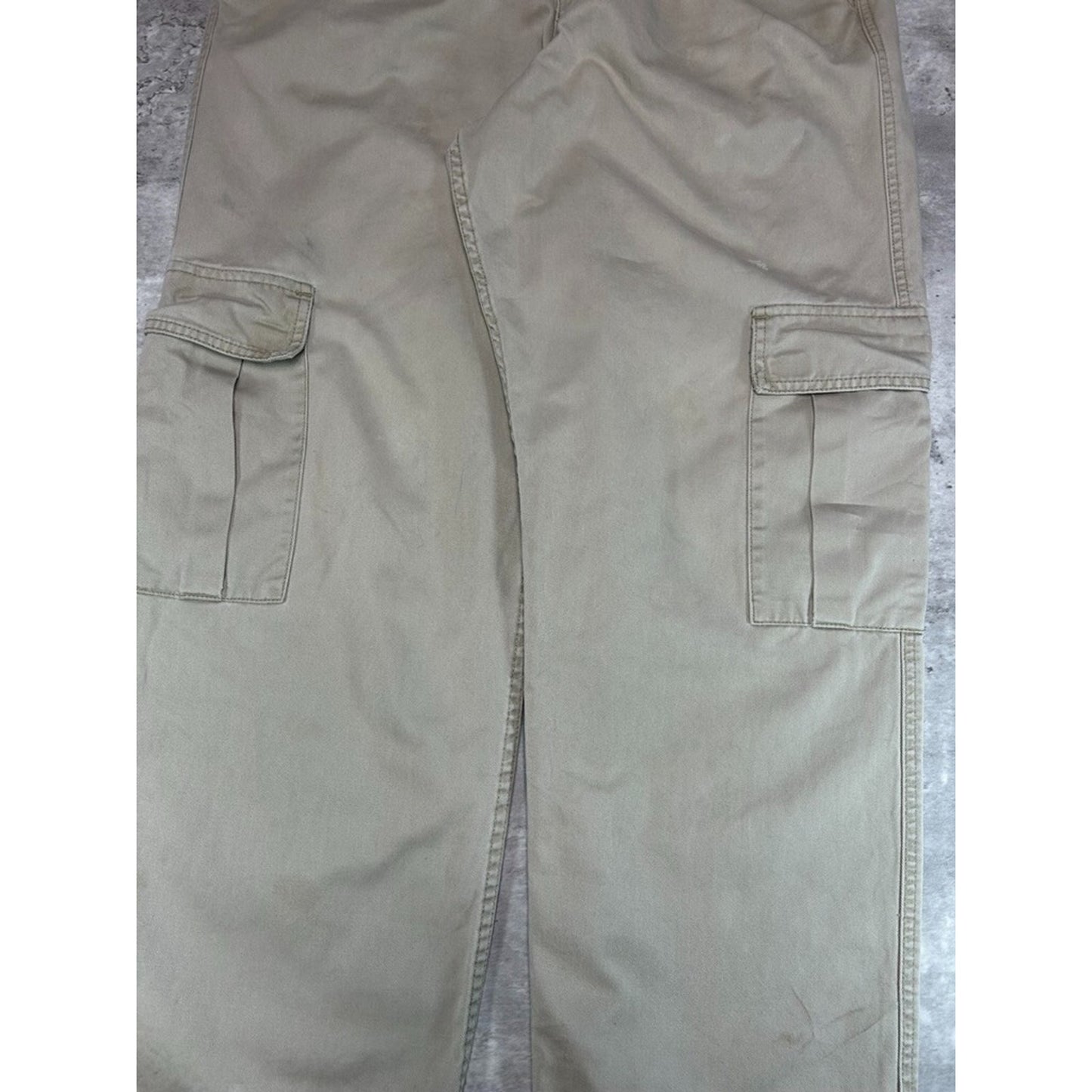 Vintage Y2K Levi's Silver Khaki Baggy Cargo Pants Size 33 Beige