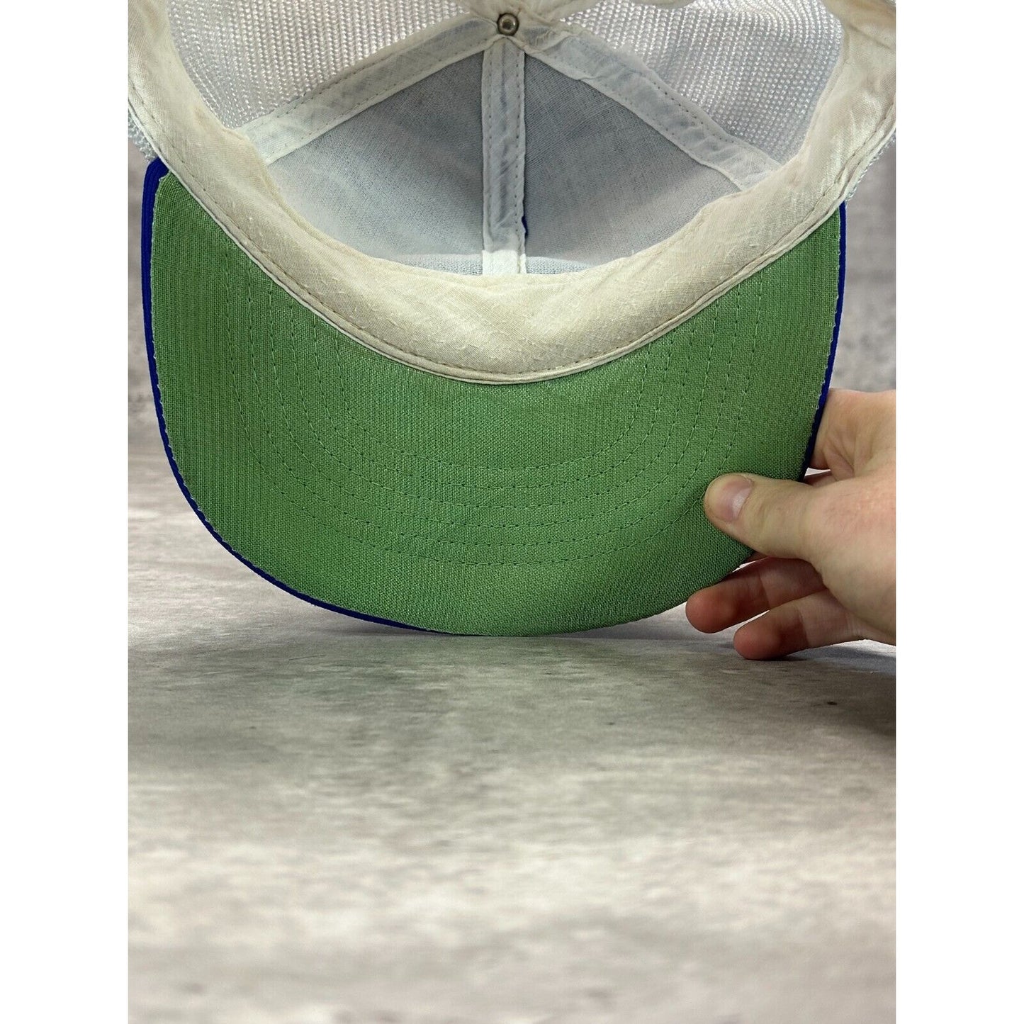 Vintage 80s Striped Blank Trucker Snapback Hat OSFA White/Blue