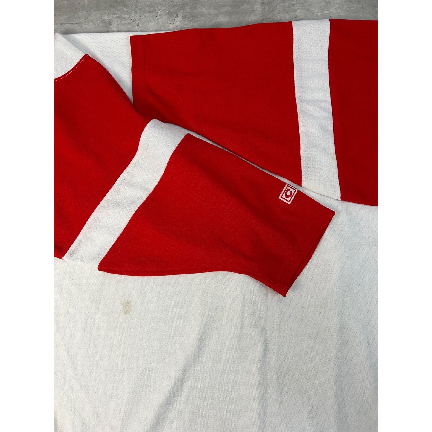 Vintage Detroit Red Wings NHL Stitched Hockey Jersey Size XL