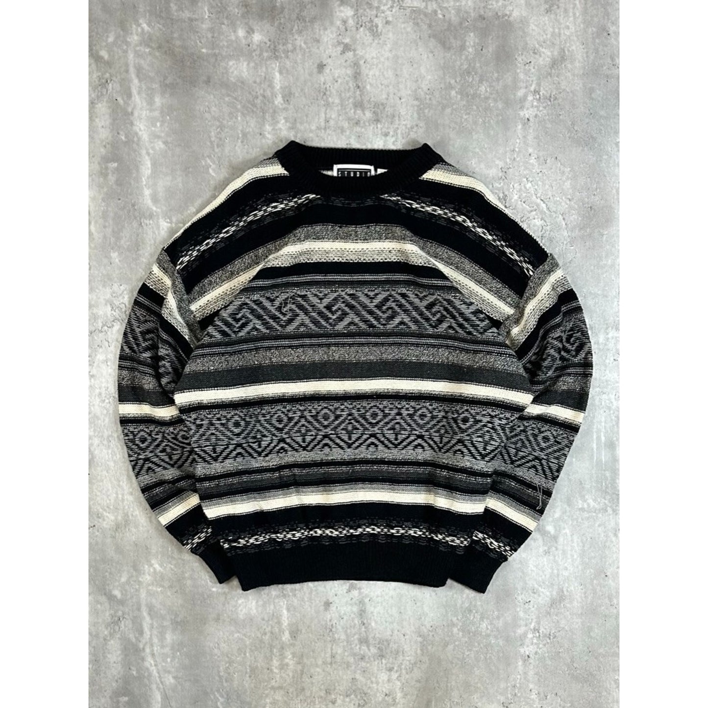 Vintage 90s Studio Abstract Striped Pullover Ribbed Knit Sweater Size XL Black