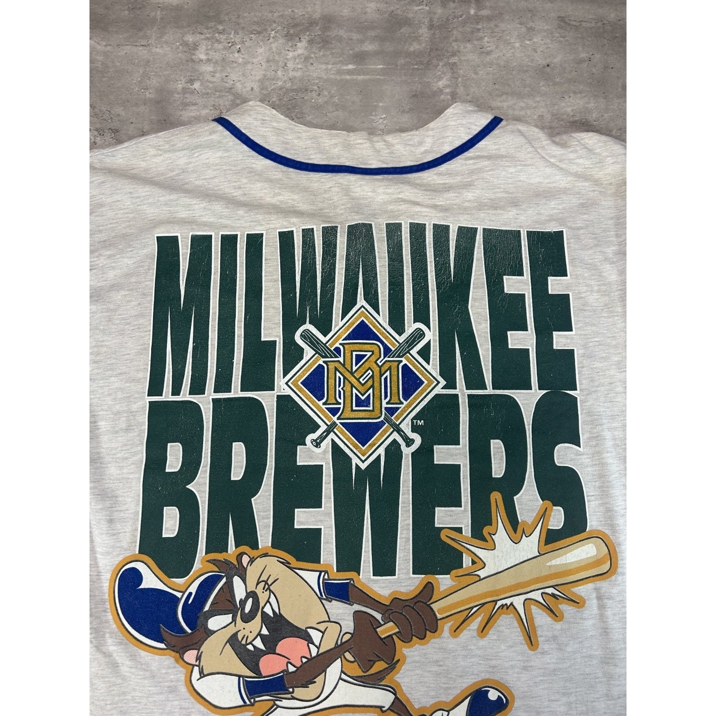 Vintage 1995 Milwaukee Brewers MLB Looney Tunes Taz Jersey Size Large