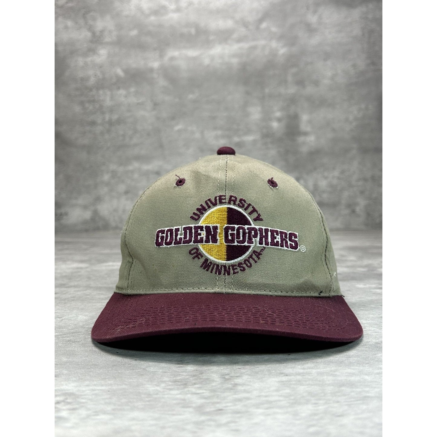 Vintage 90s Minnesota Golden Gophers NCAA Embroidered Snapback Hat OSFA