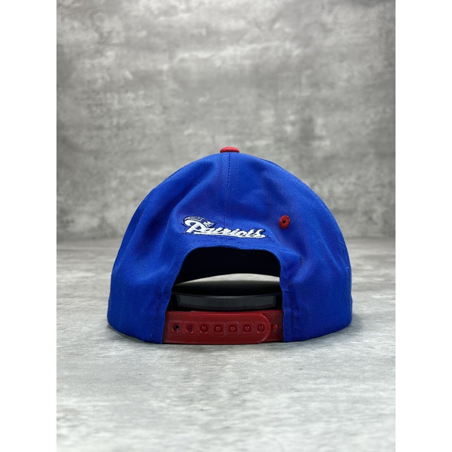 Vintage 90s New England Patriots NFL Embroidered Football Snapback Hat OSFA