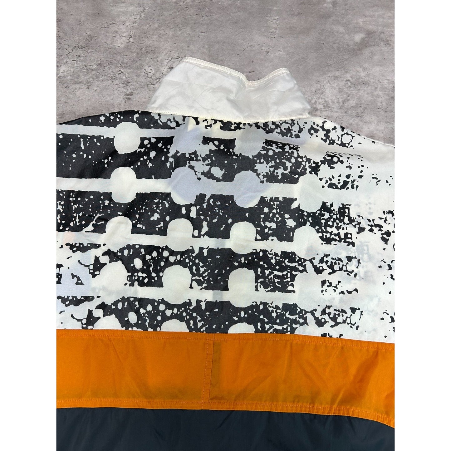 Vintage 80s/90s Nike Graphic Print 1/2 Zip Windbreaker Jacket Size Large