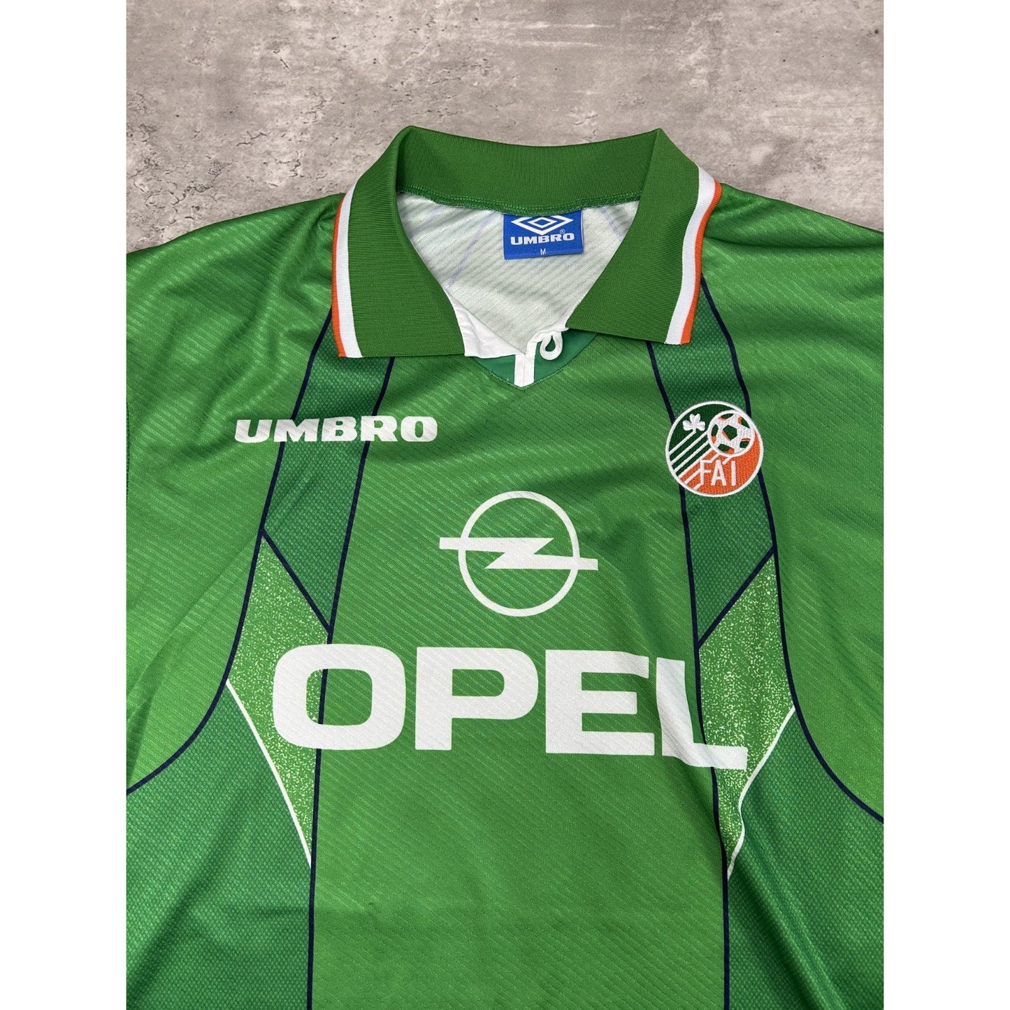 Vintage 90s Robbie Keane #10 Ireland Umbro Soccer Jersey Size Medium Green