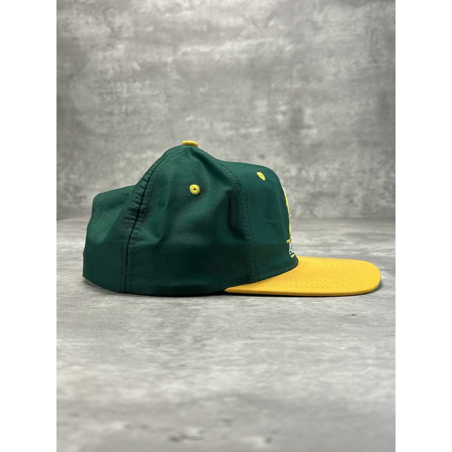 Vintage 90s Oakland Athletics MLB Embroidered Logo Snapback Hat OSFA