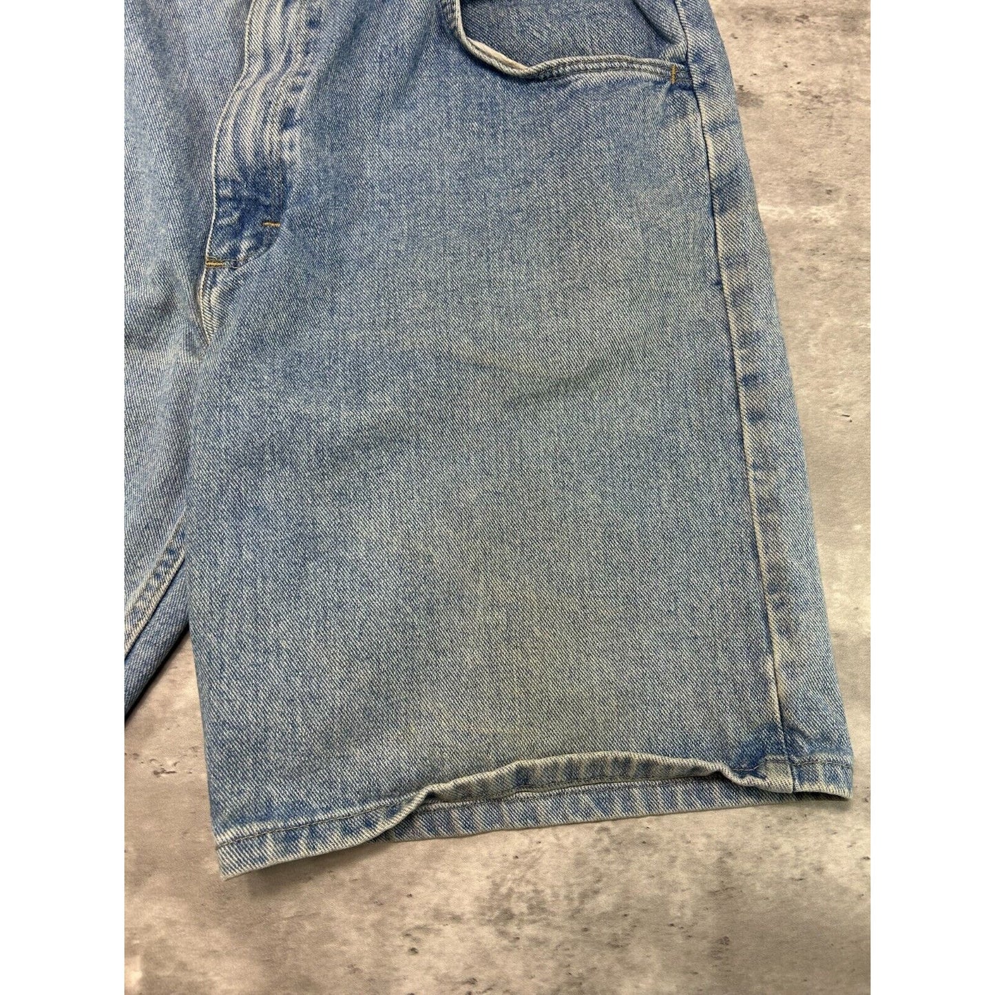 Vintage Wrangler Premium Quality Light Wash Denim Shorts Size 34 Blue