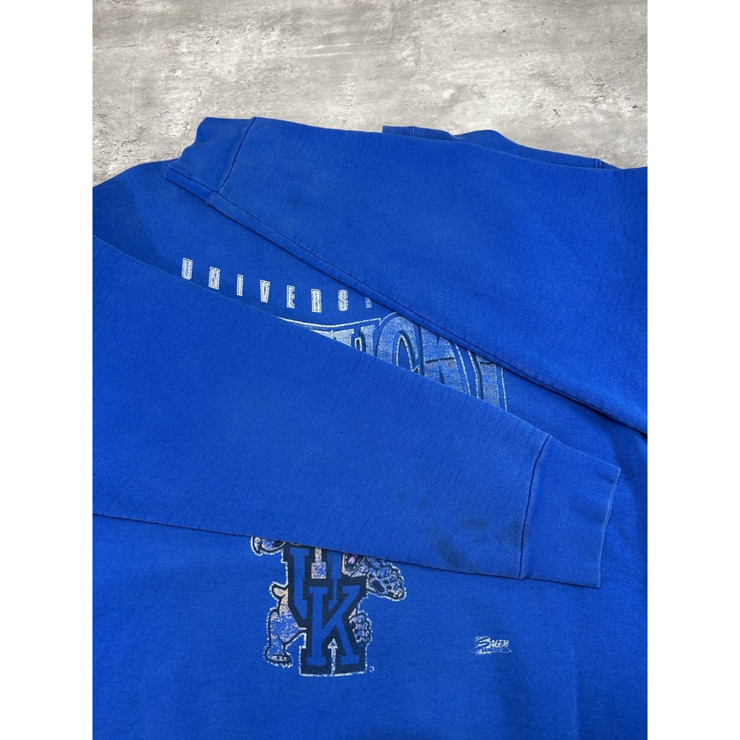 Vintage 90s Kentucky Wildcats NCAA Graphic Spellout Logo Sweatshirt Size XL