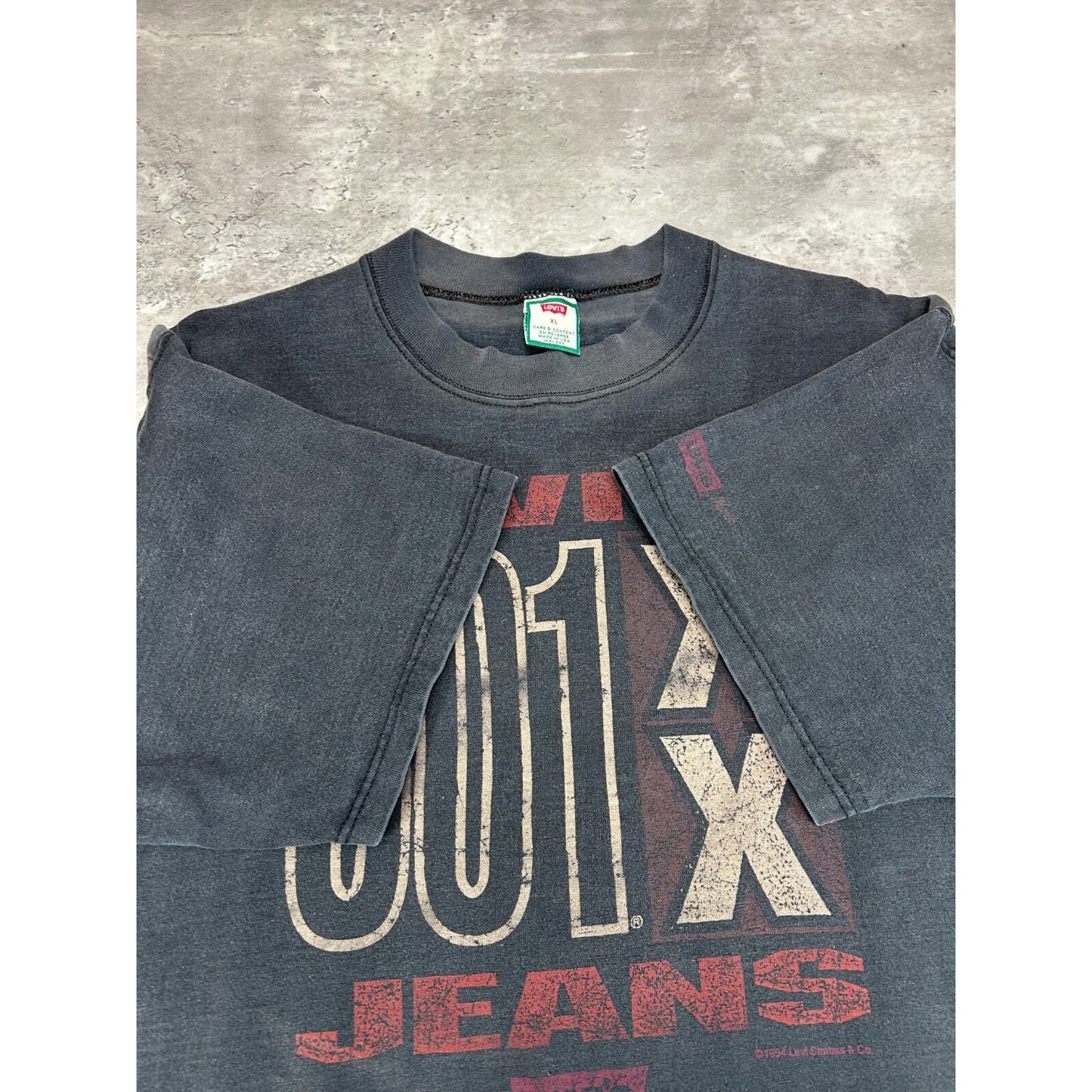 Vintage 1994 Levis Jeans 501 XX Graphic Spellout T-Shirt Size XL Black