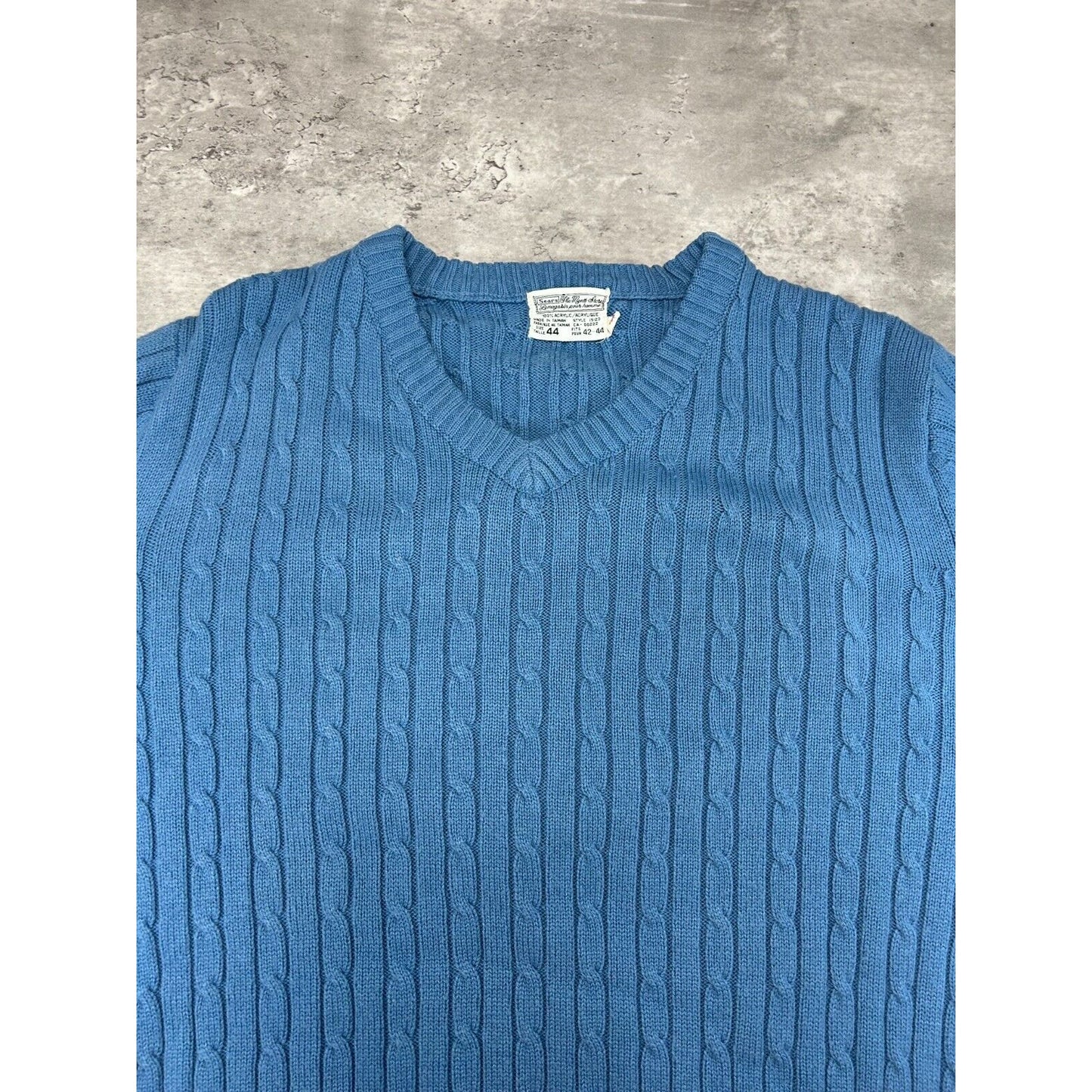 Vintage 1970s Sears V Neck Pull Over Cable Knit Sweater Size Large Blue