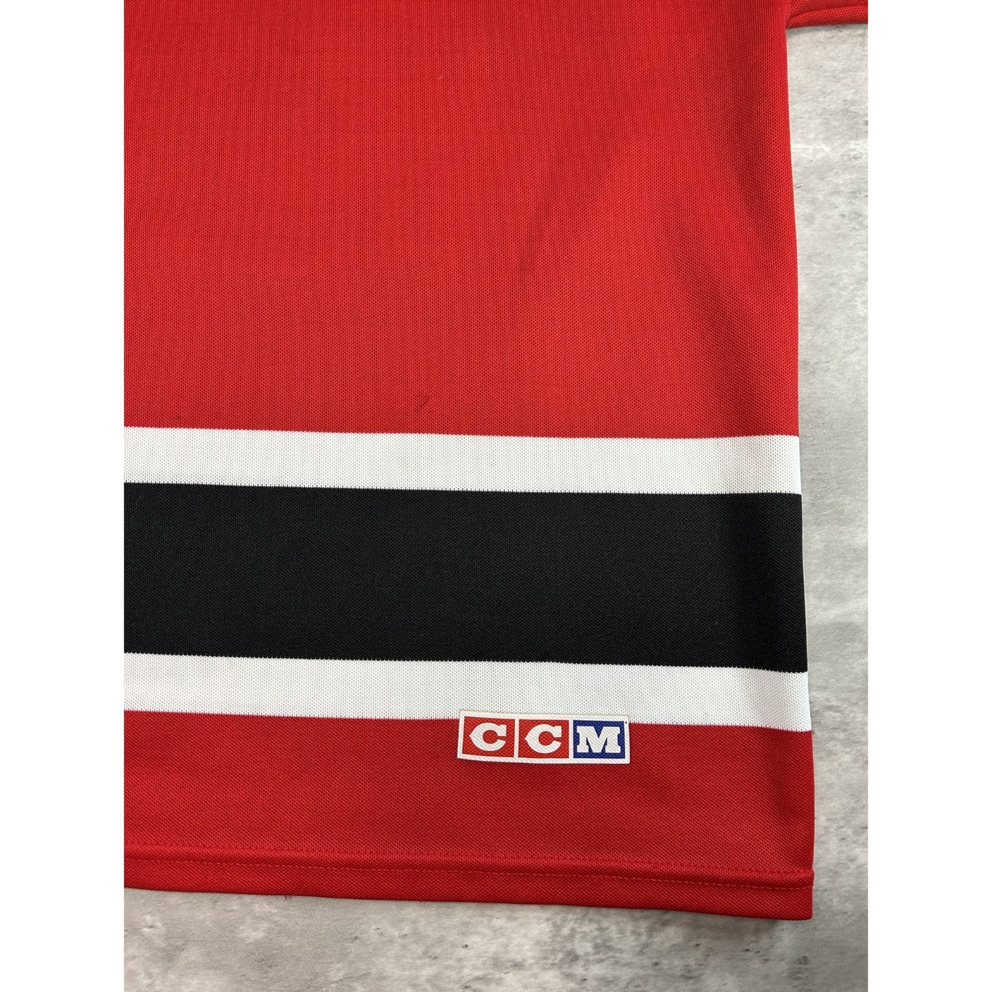 Vintage 90s New Jersey Devils NHL CCM Maska Hockey Jersey Size Small Red