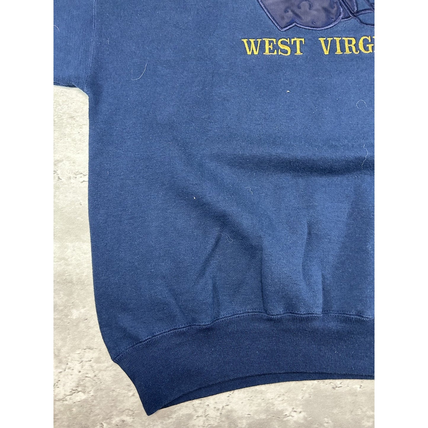 Vintage 90s West Virginia Mountaineers NCAA Embroidered Helmet Sweatshirt Medium