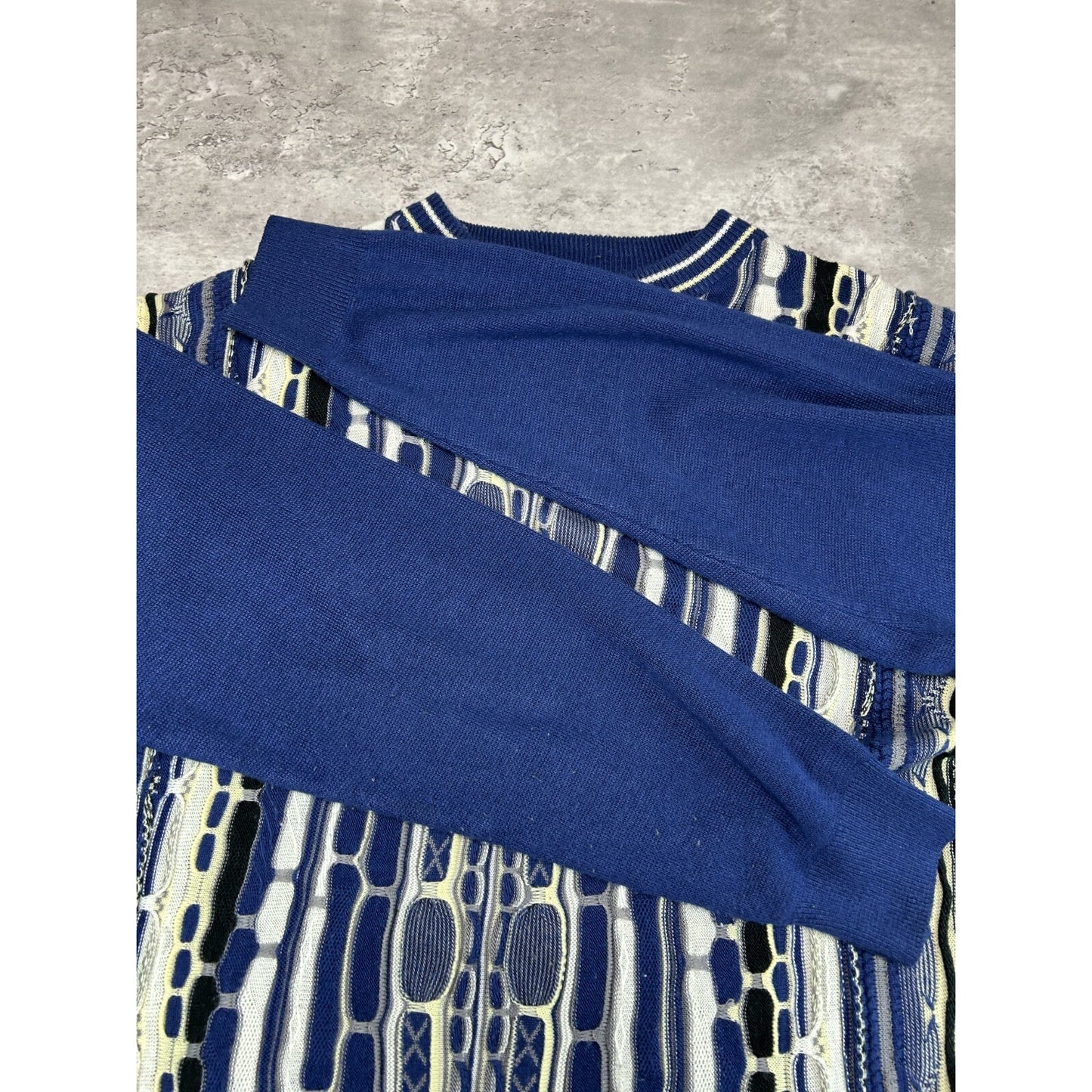 Vintage 90s Gochu Ribbed Abstract 3D Knit Sweater Size Large Blue