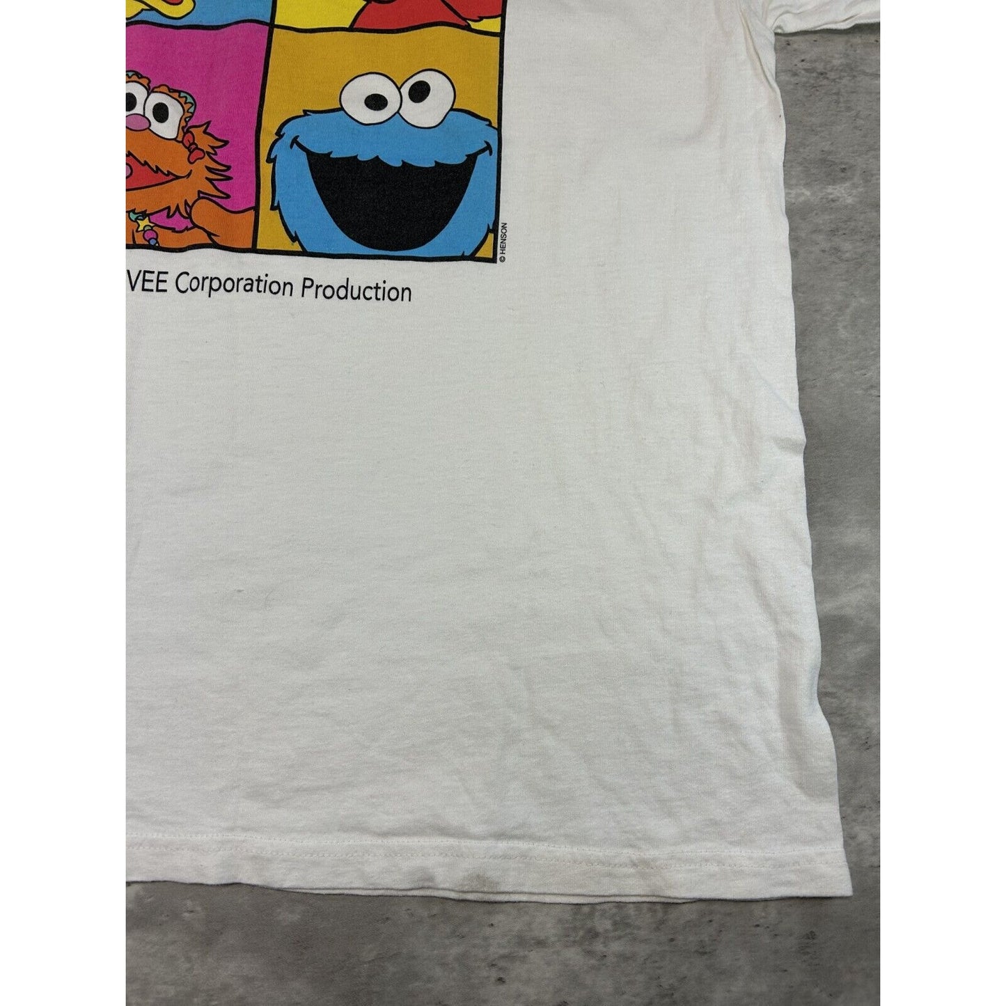 Vintage 90s Sesame Street Live Elmo Character Graphic T-Shirt Size XL White