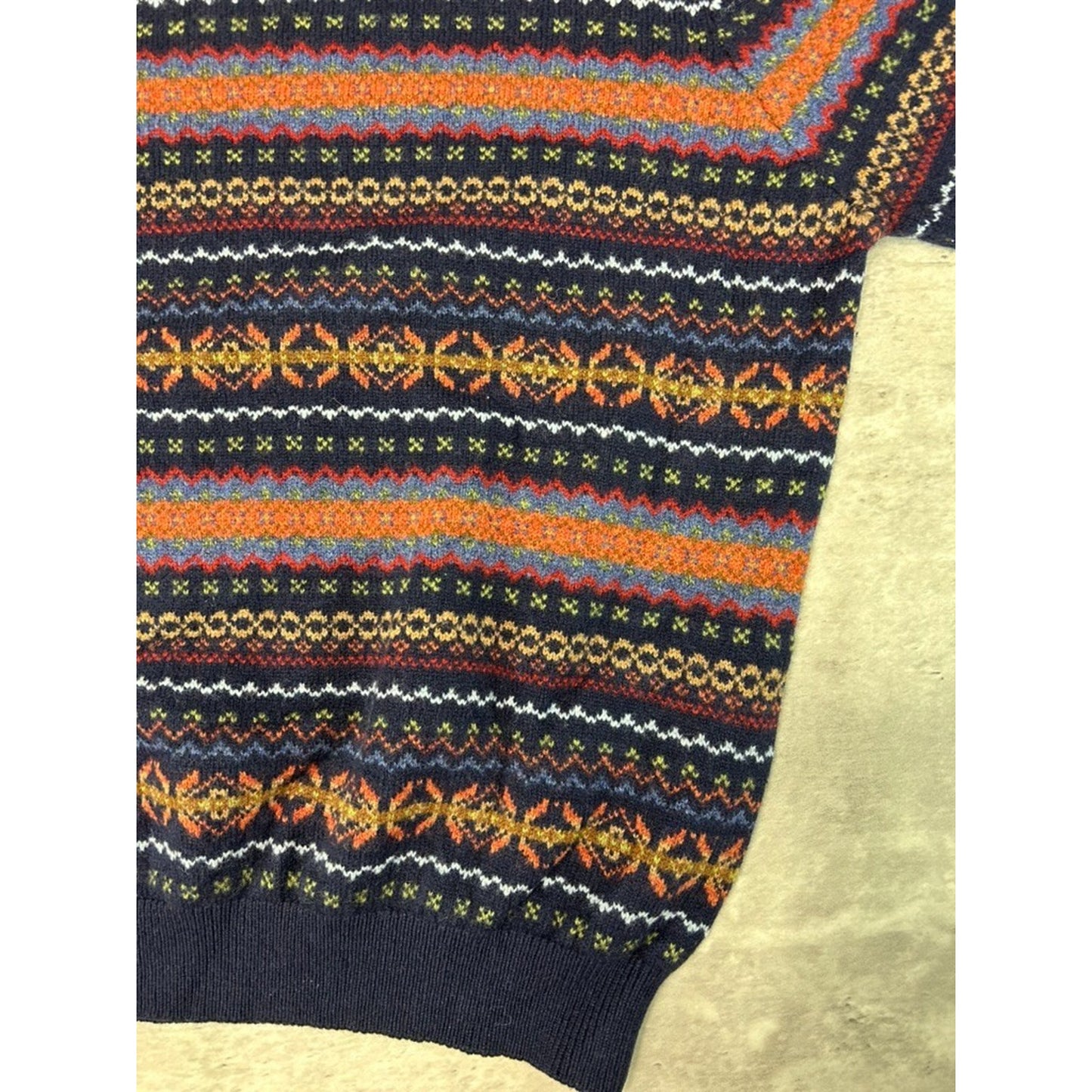 Vintage L.L. Bean Abstract Striped 100% Wool Pullover Knit Sweater Size Medium