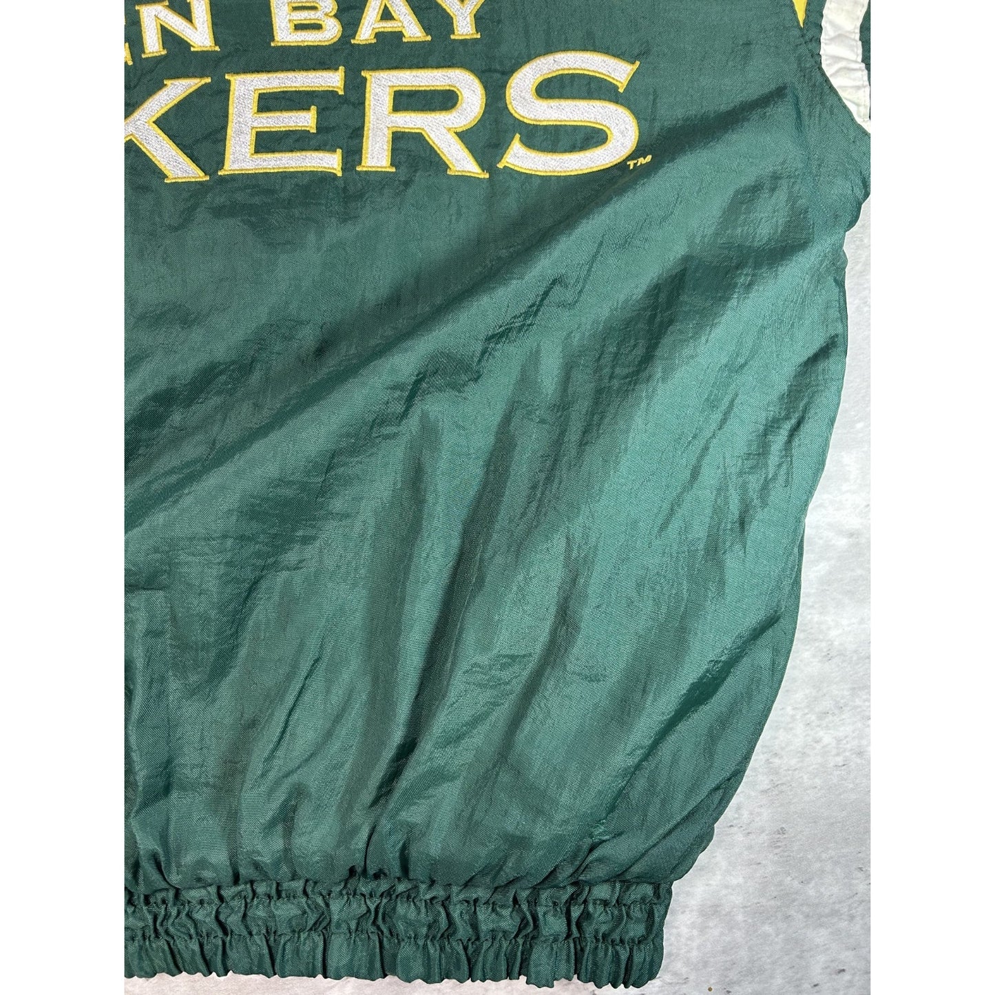 Vintage 90s Green Bay Packers NFL Embroidered Insulated Nylon Jacket Size Large