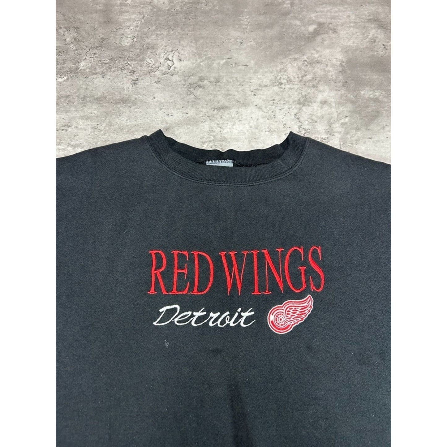 Vintage 90s Detroit Red Wings NHL Embroidered Spellout Sweatshirt Size XXXL
