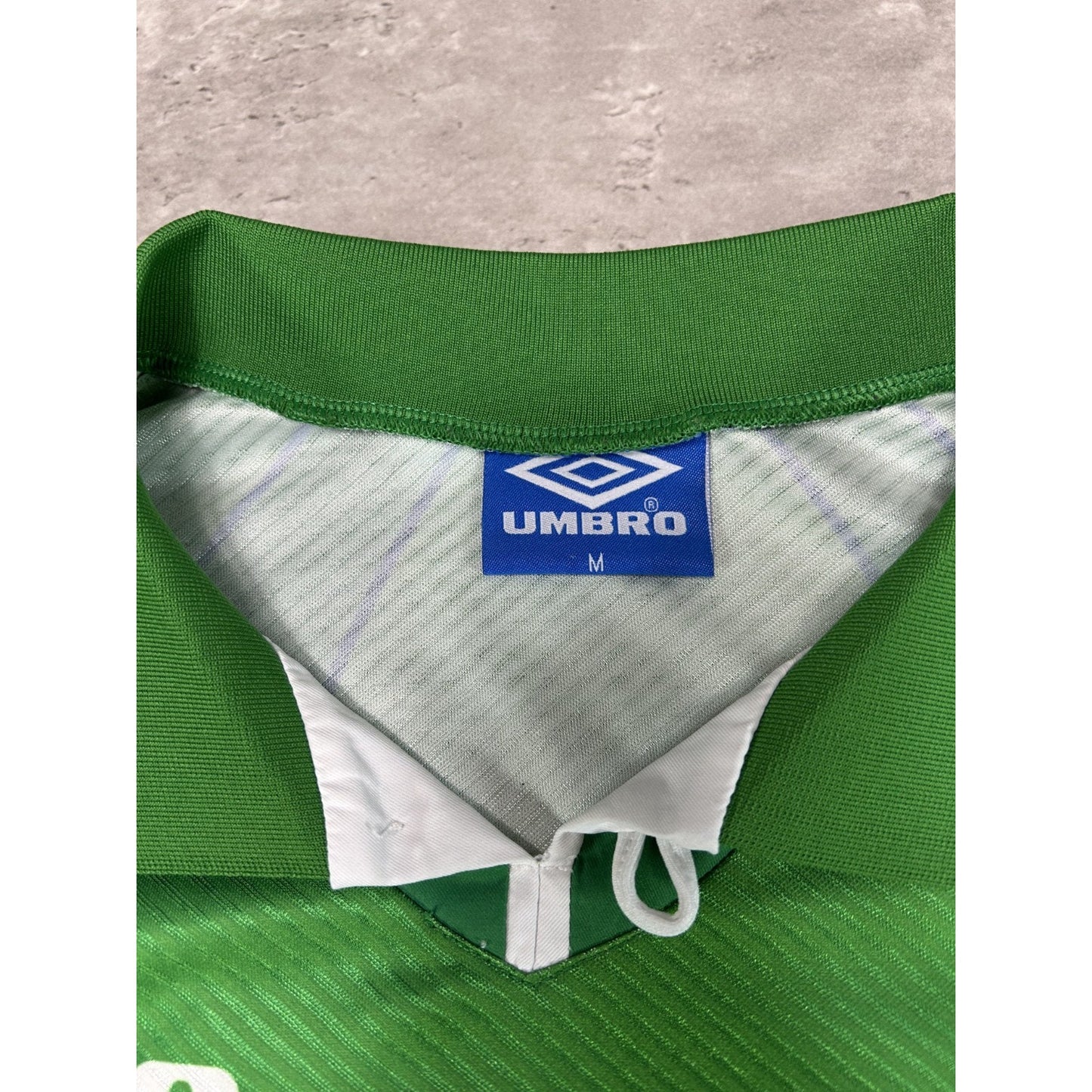 Vintage 90s Robbie Keane #10 Ireland Umbro Soccer Jersey Size Medium Green