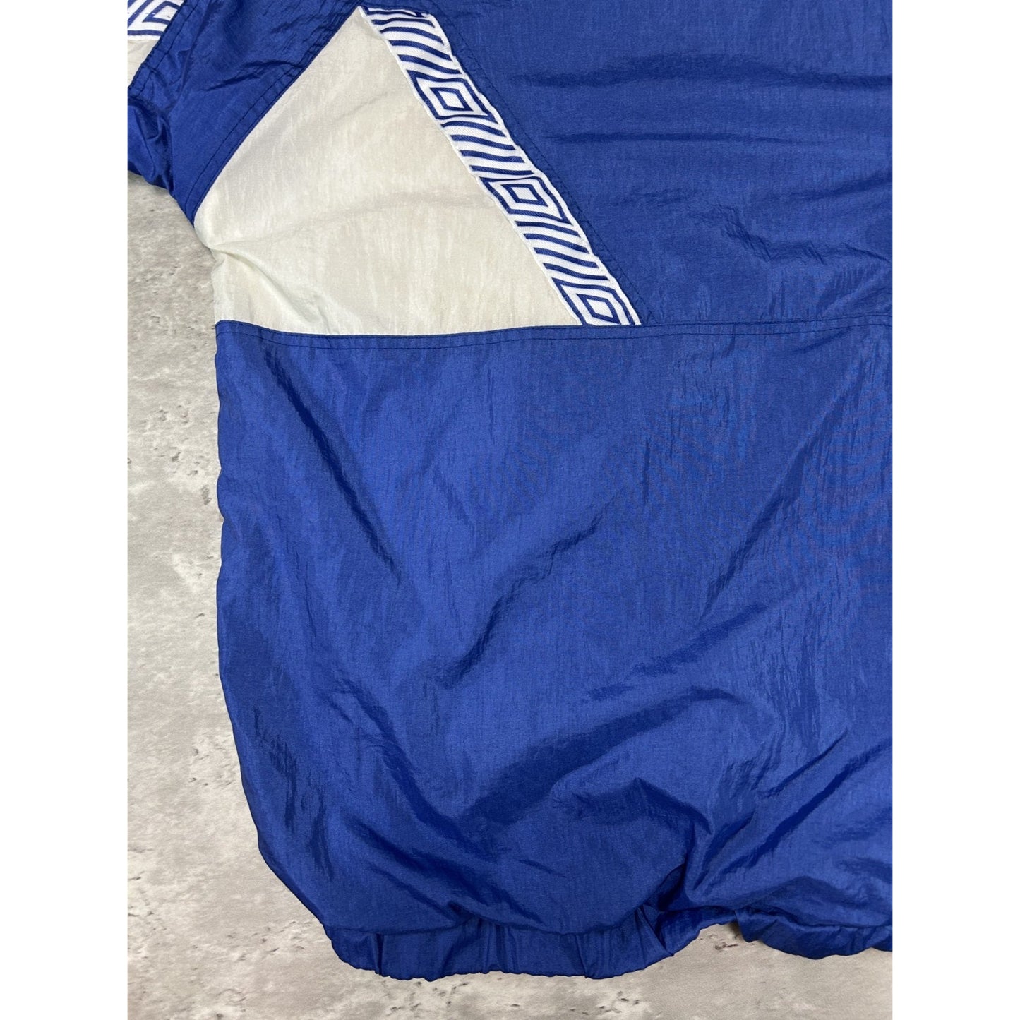 Vintage 90s Umbro Embroidered Logo Full Zip Windbreaker Jacket Size Medium