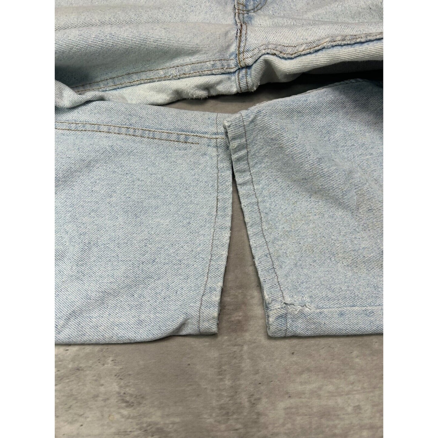 Vintage 90s Levis Red Tab Light Wash Loose Fit Denim Pants Size 38 Blue