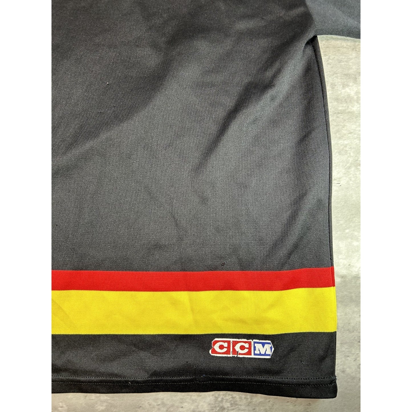 Vintage 90s Vancouver Canucks NHL Stitch CCM Maska Hockey Jersey Size XXL