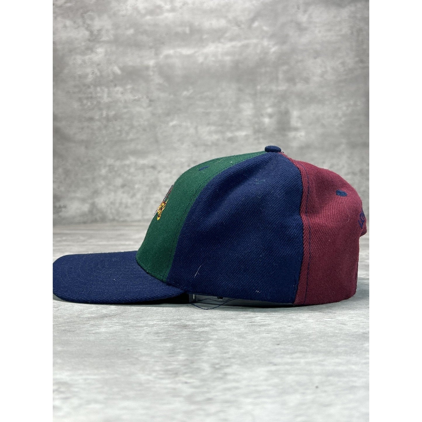 Vintage 90s Hard Rock Cafe Madrid Embroidered Logo Snapback Hat OSFA