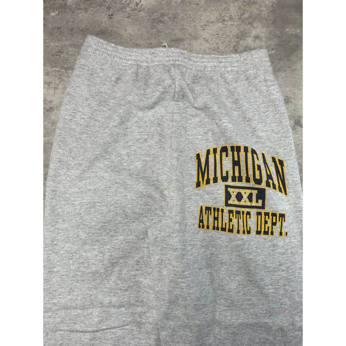 Vintage 90s Michigan Wolverines NCAA Athletic Dept. Sweat Pants Size XL Gray