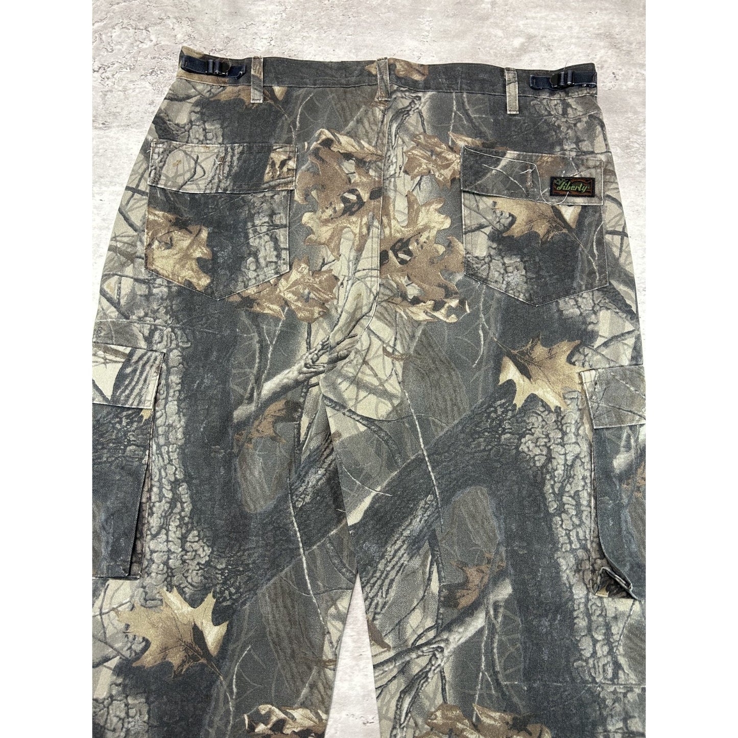 Vintage 90s Liberty Realtree Hardwoods Hunting Camo Cargo Pants Size 38