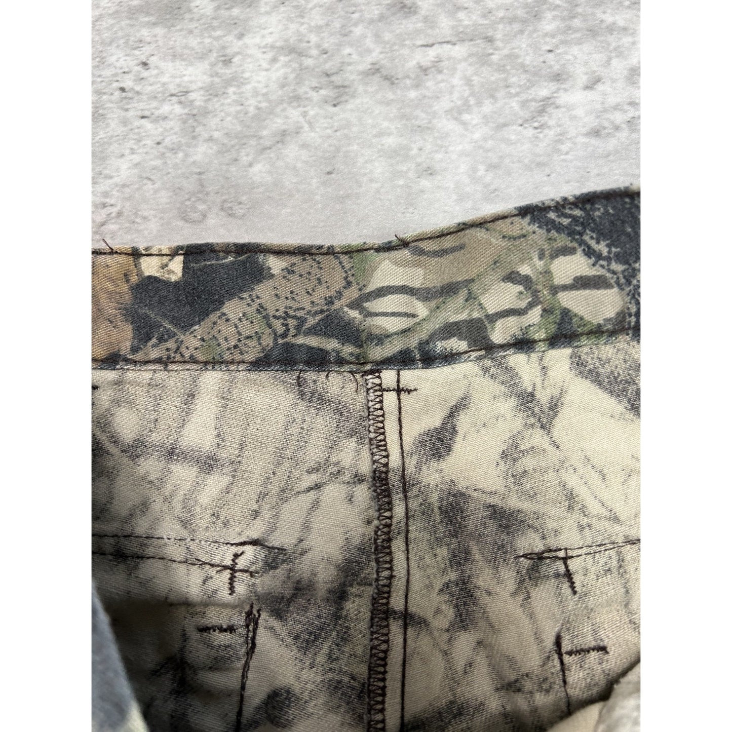 Vintage Mossy Oak Tree Camo Hunting Cargo Pants Size 32