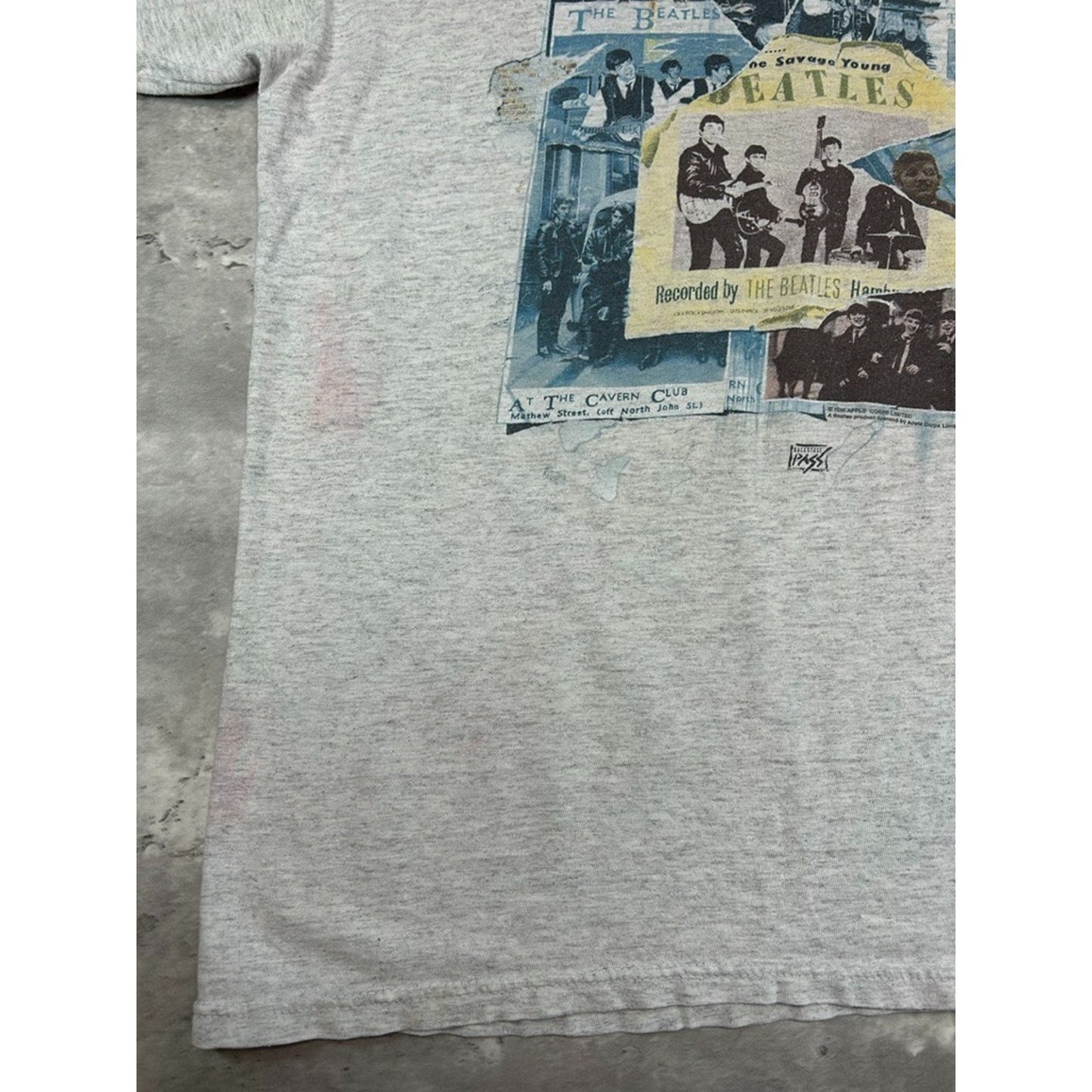 Vintage 1995 The Beatles Rock Music Graphic Band T-Shirt Size Large Gray