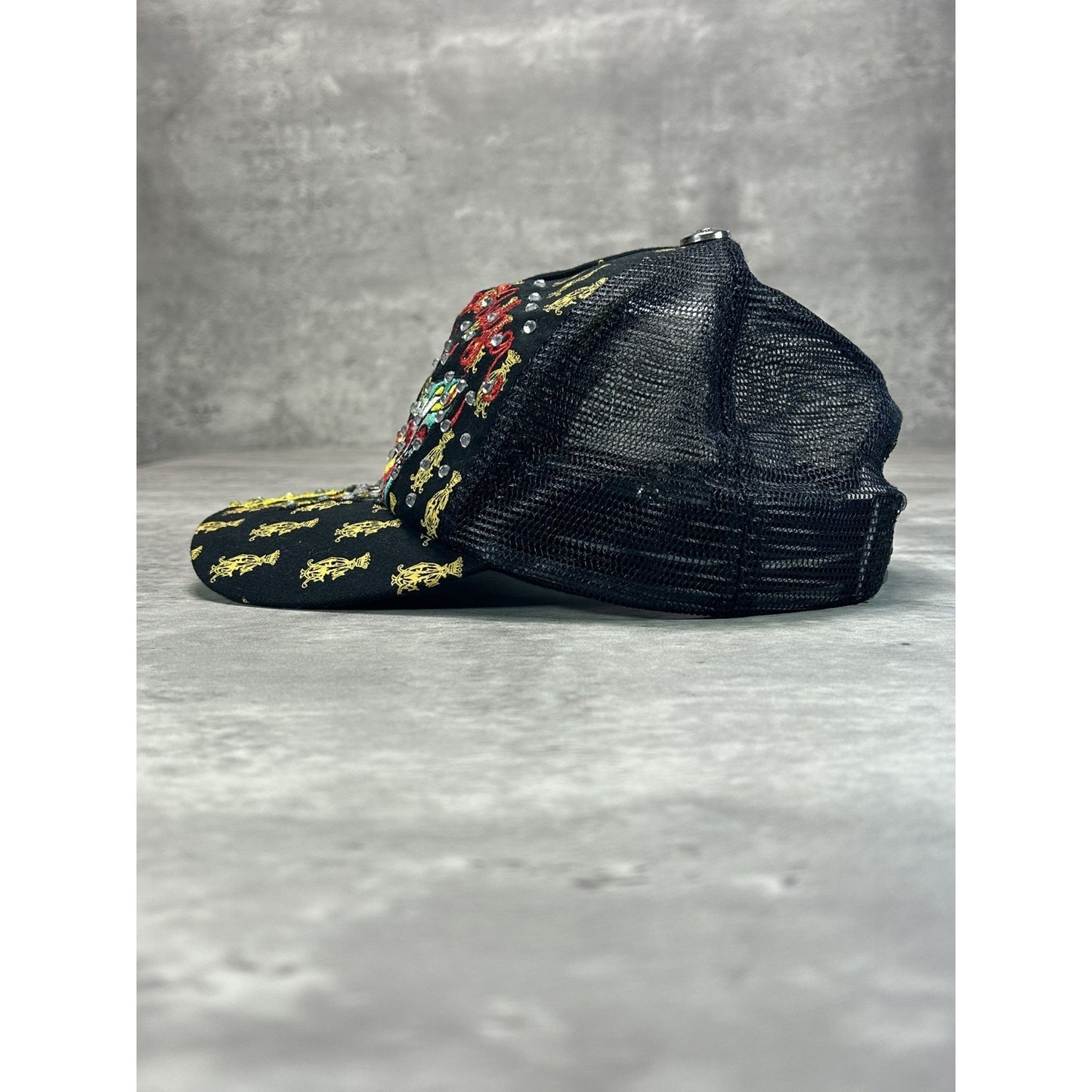 Vintage Ed Hardy Bedazzled Embroidered Roses Trucker Snapback Hat OSFA Black